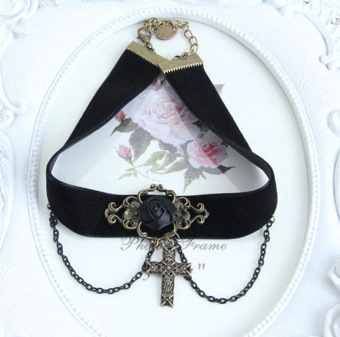 Halloween Spider Necklace - Black Lace Choker with Web Design for Women, Gothic Jewelry for Costume Party & Cosplay | Perfect for Halloween, Witch Costume, and Gothic Fashion Accessories