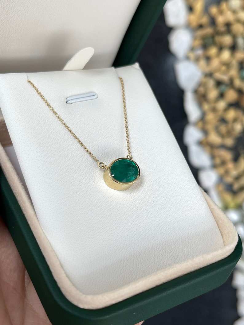 3.20ct 14K Deep Rich Green Emerald Oval Cut East to West Pendant Necklace for Women - Elegant Jewelry Gift for Birthday, Anniversary & Special Occasions