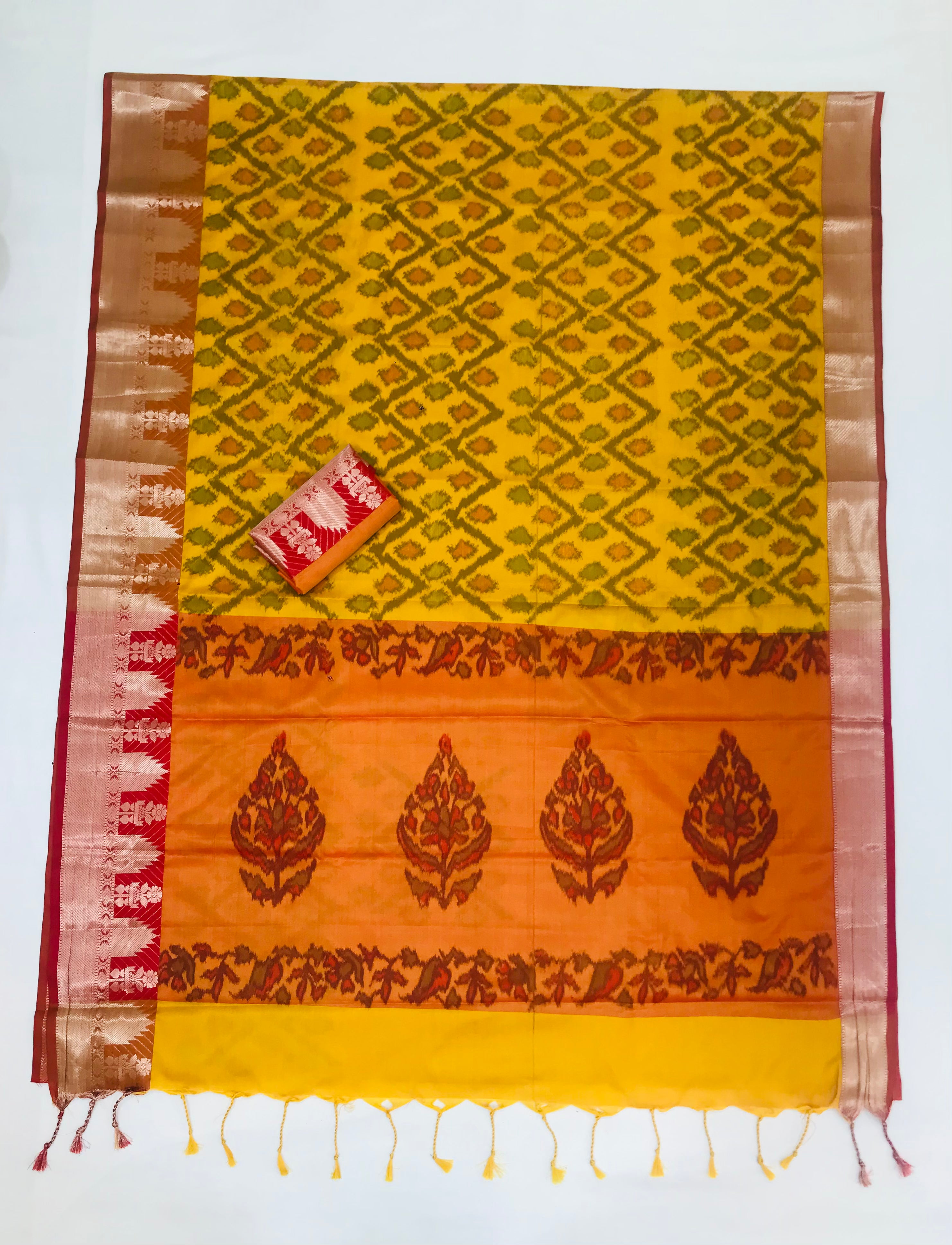 Elegant Pure Kanchipuram Soft Silk Saree for Women in Vibrant Yellow | Perfect for Weddings, Festivals & Special Occasions