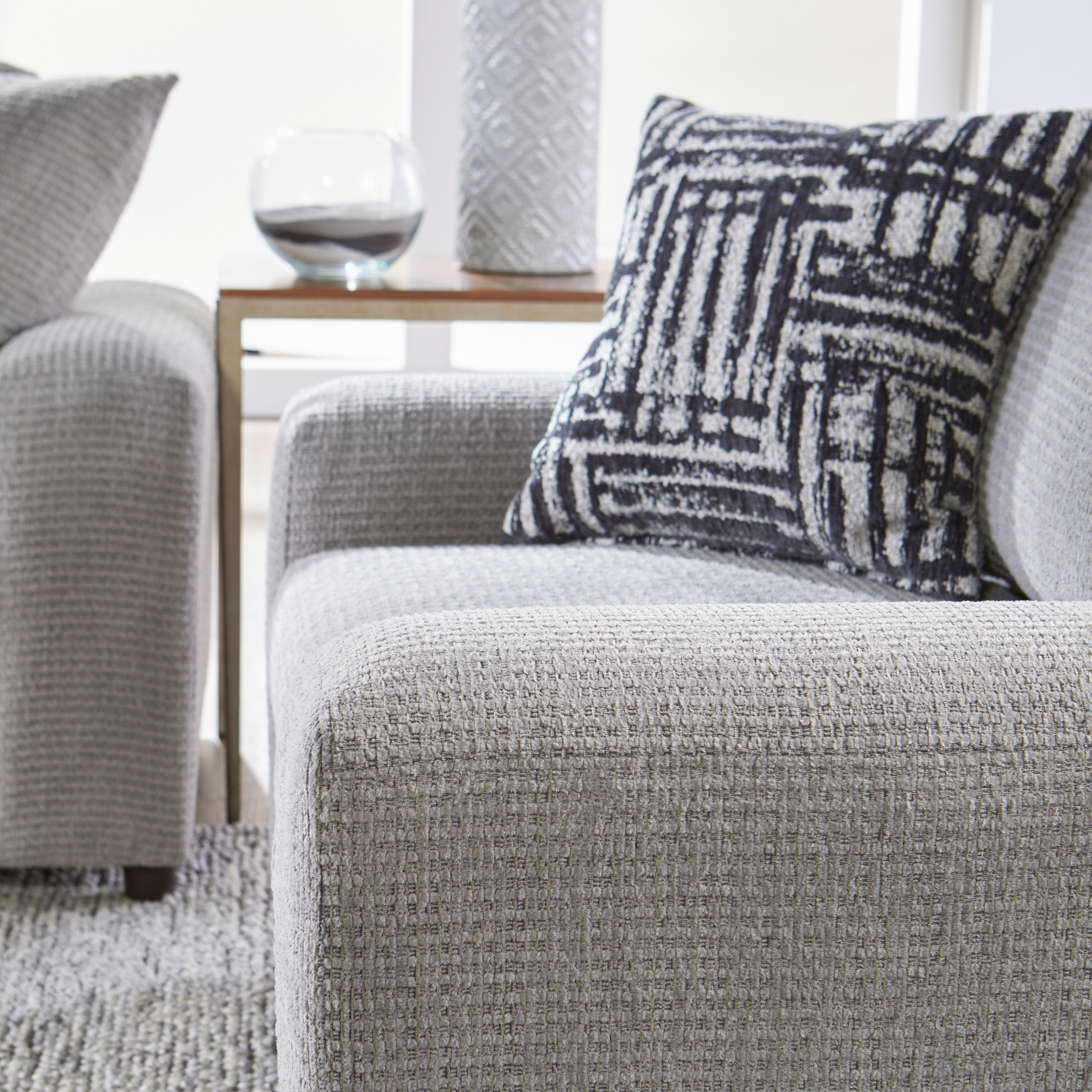Roundhill Furniture Lancelot Upholstered Stationary Cuddle Chair - Plush Comfort for Living Room, Bedroom & Nursery - Perfect for Relaxing, Reading & Lounging