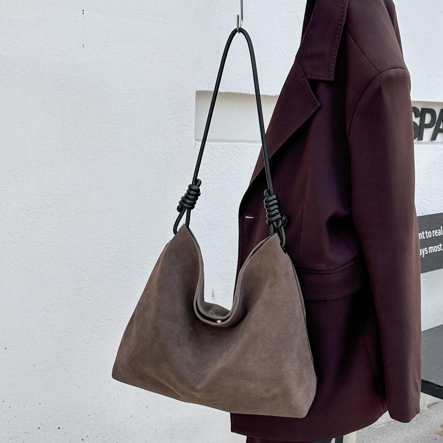 Stylish Women's Tote Bag - Fashionable Large Shoulder Bag for Work, Travel & Shopping - Durable & Spacious Designer Handbag for Everyday Use
