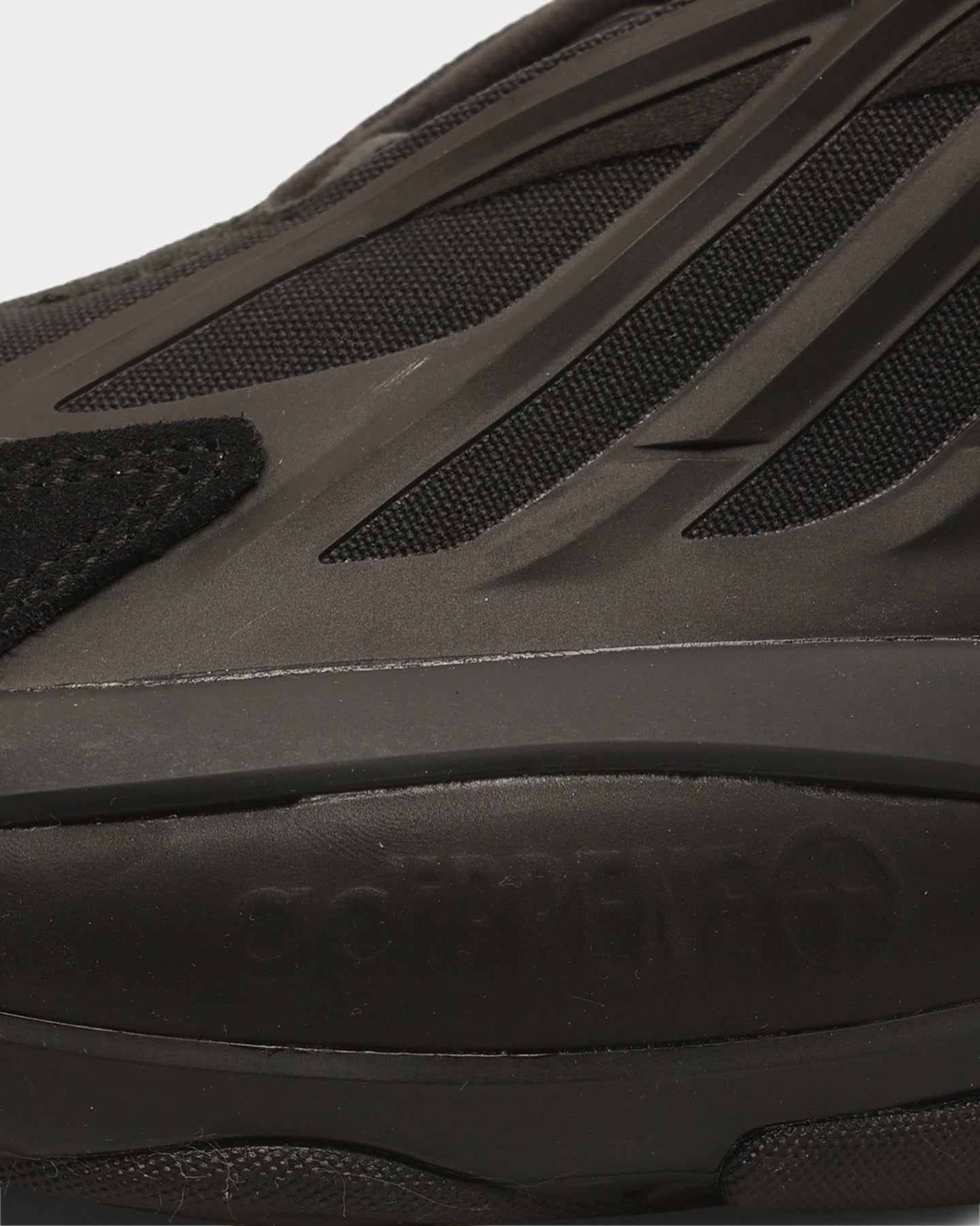 Adidas Ozrah Core Black/Carbon Sneakers - Men's Running Shoes for Comfort & Style - Perfect for Jogging, Gym Workouts & Casual Wear