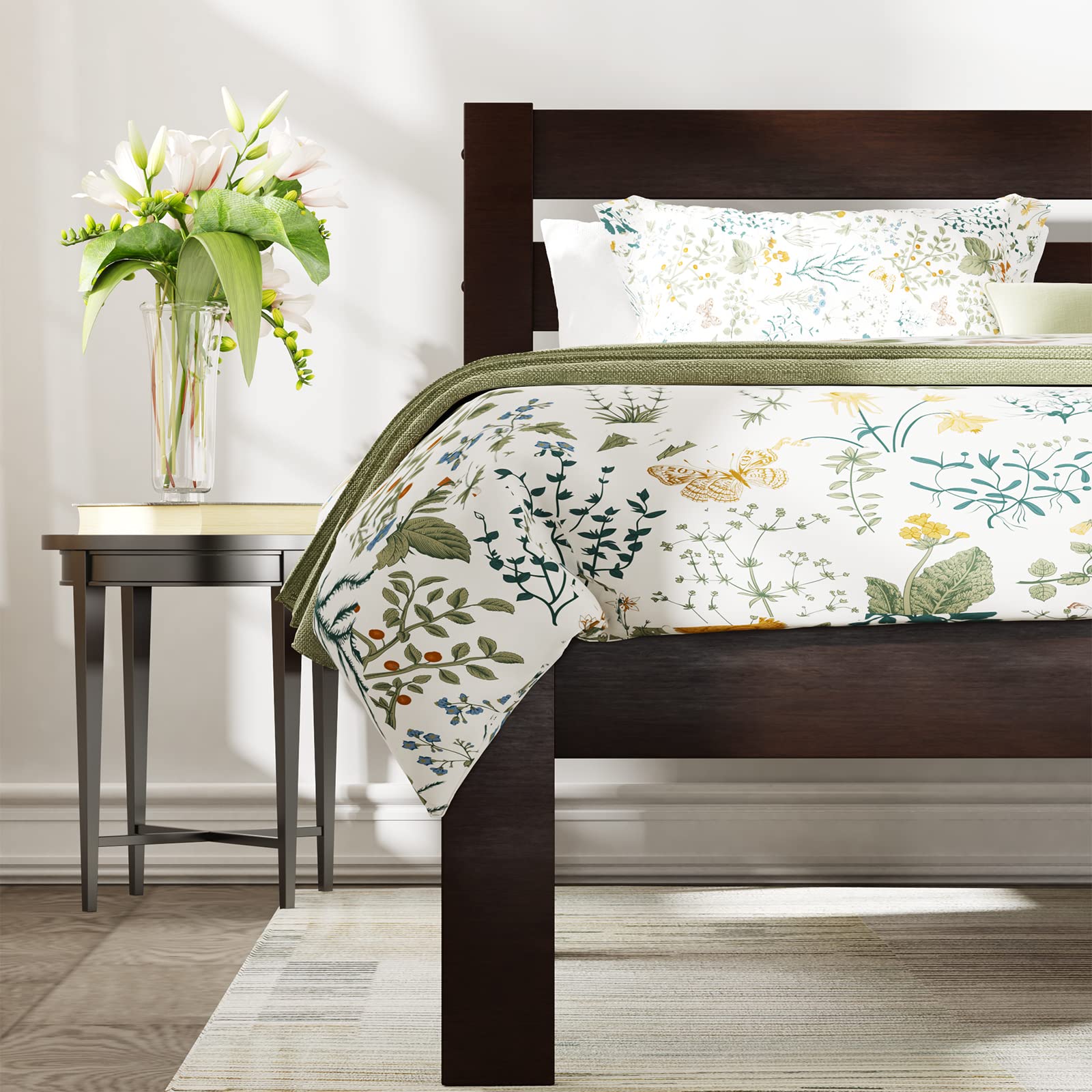Acme Furniture Kenney Queen Wood Bed Frame in Espresso Brown - Solid Wood Platform Bed with Headboard for Master Bedroom & Guest Room