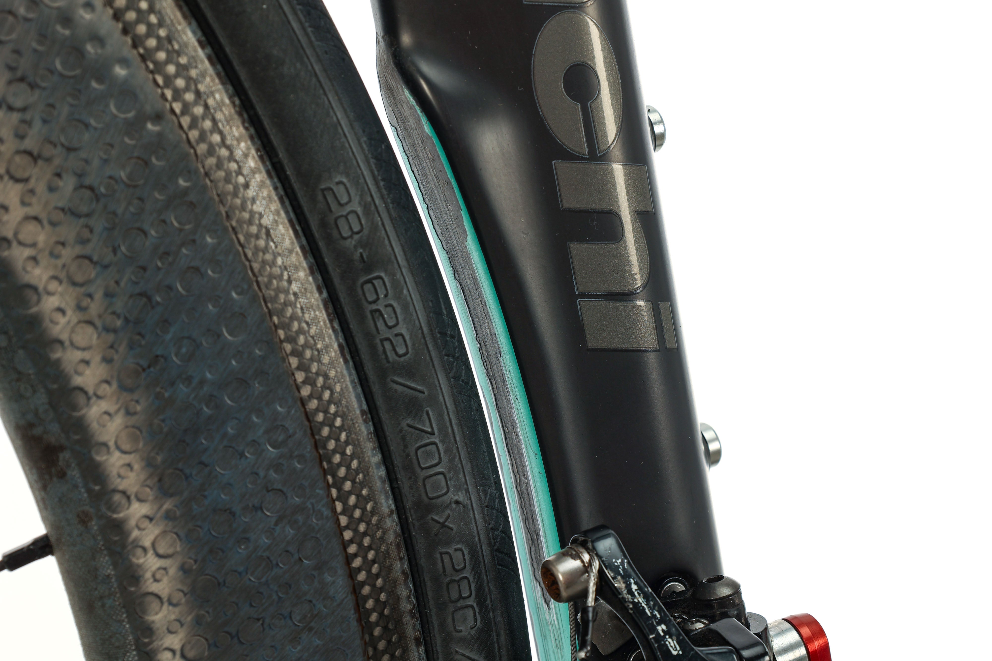 Bianchi Oltre XR4 Road Bike 2018 - 55cm Carbon Frame Racing Bicycle for Men & Women - Perfect for Road Racing, Endurance Training & Long-Distance Cycling