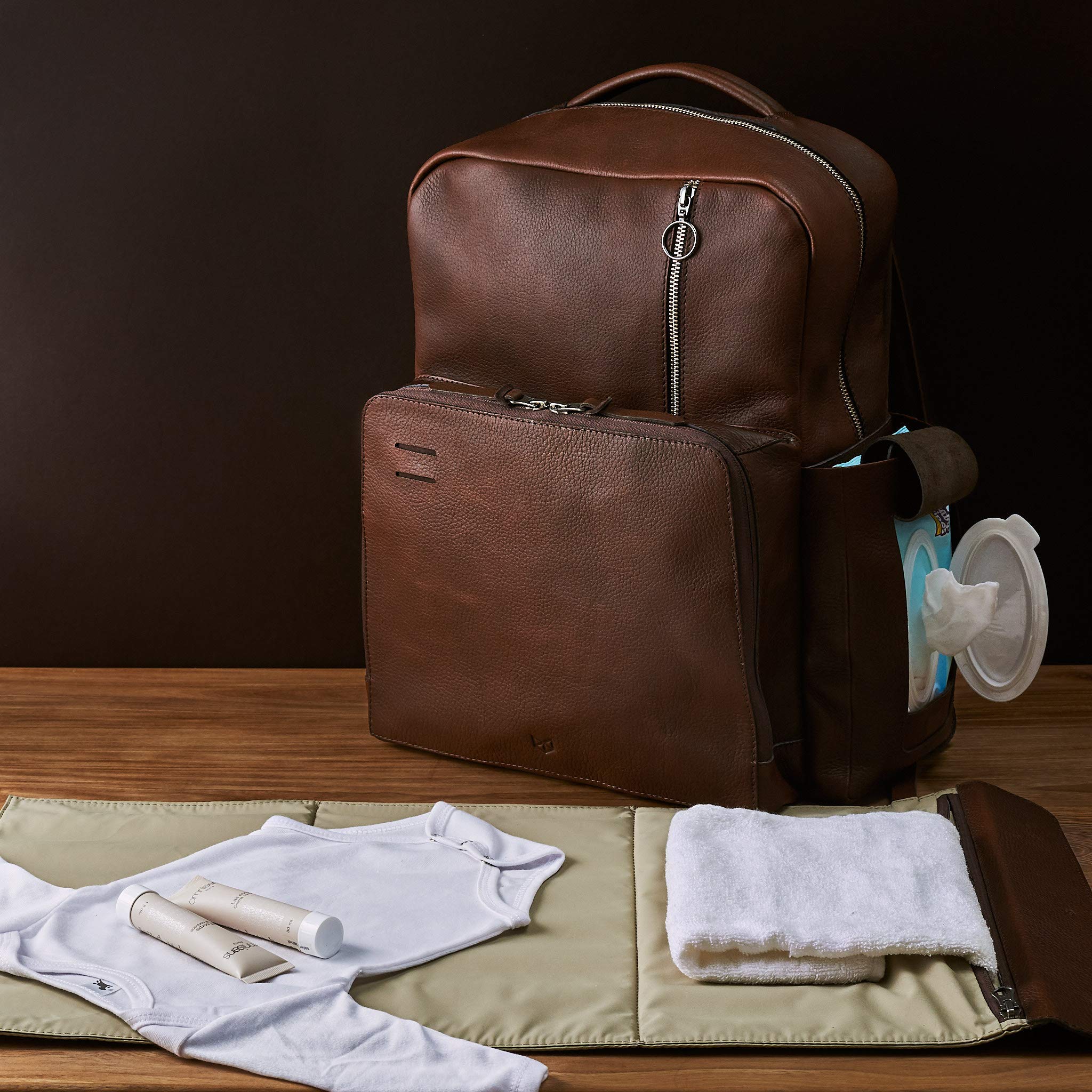 **Brown Leather Diaper Bag Backpack – Waterproof & Easy to Clean, Multi-Functional Baby Bag with Changing Pad – Perfect Baby Shower Gift for Moms & Dads – Ideal for Travel, Daycare & Everyday Use**