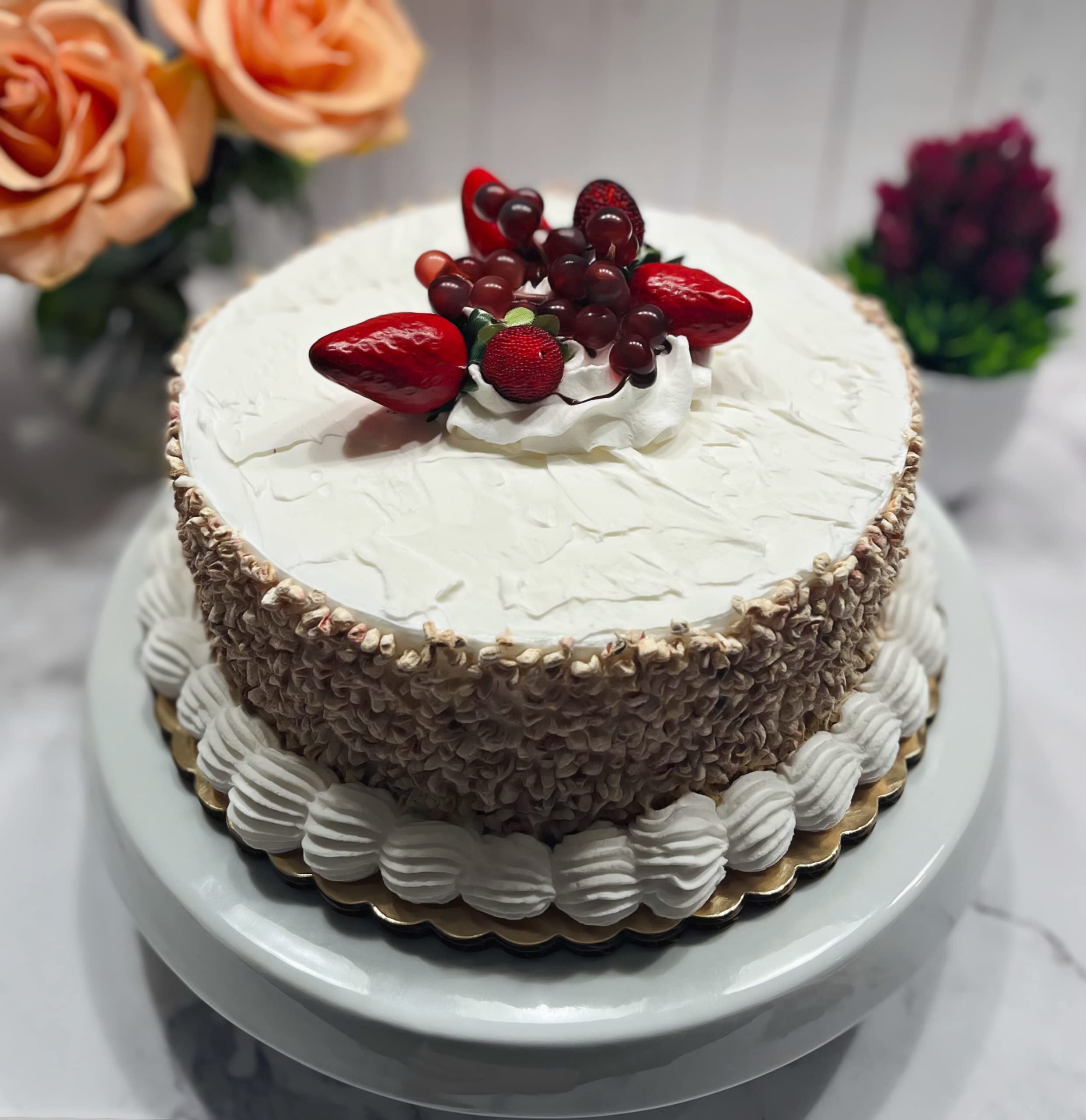 Artificial Cupcakes & Fake Cakes for Display - Faux Dessert Decorations for Home, Kitchen & Party Decor - Fake Cheesecake with Mixed Berries - Perfect for Wedding, Birthday & Bakery Display