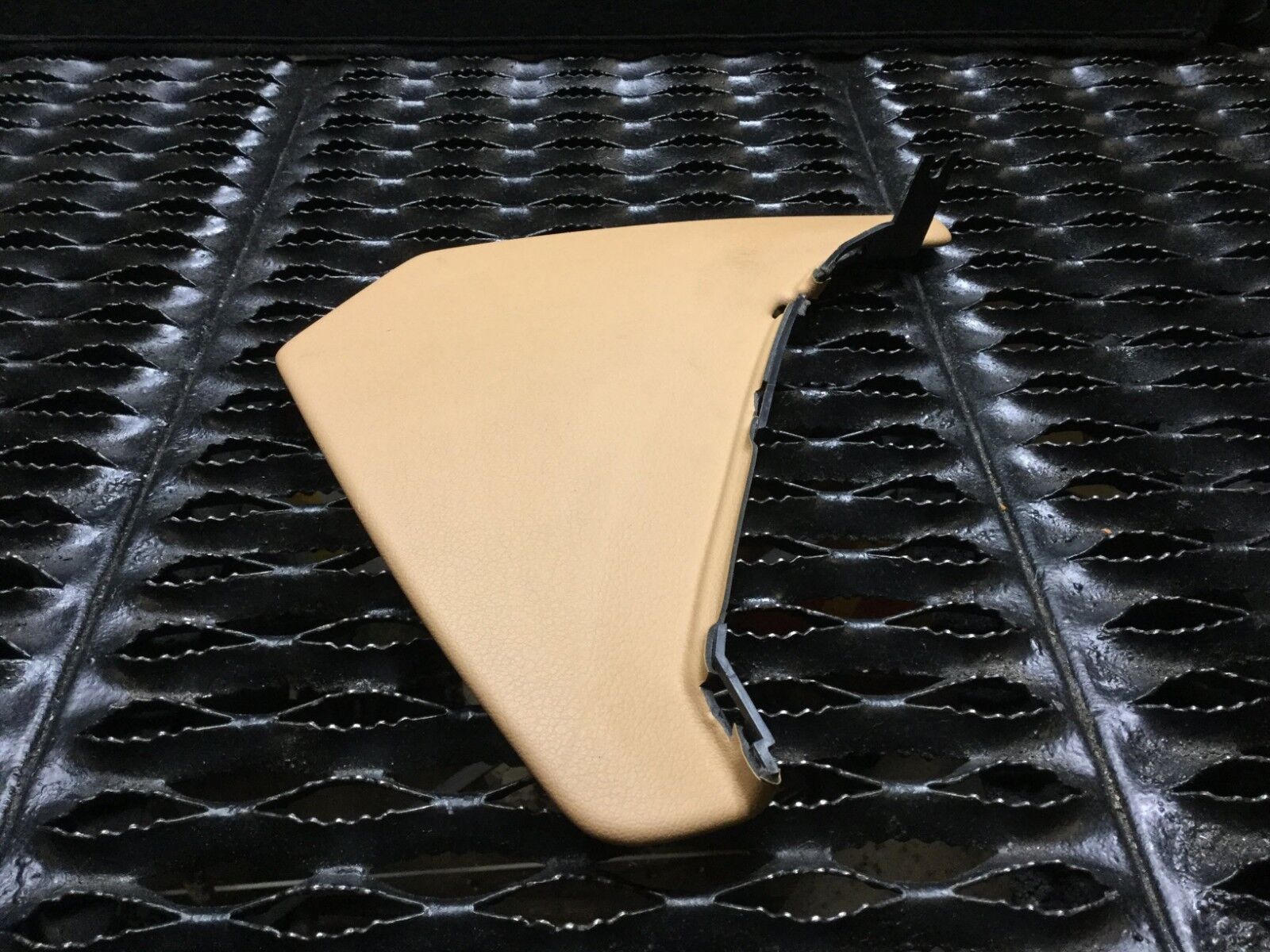2003-2009 Porsche Cayenne Left Driver Side Dashboard End Cap Cover 7L5858111C OEM - Perfect for Interior Repair & Restoration