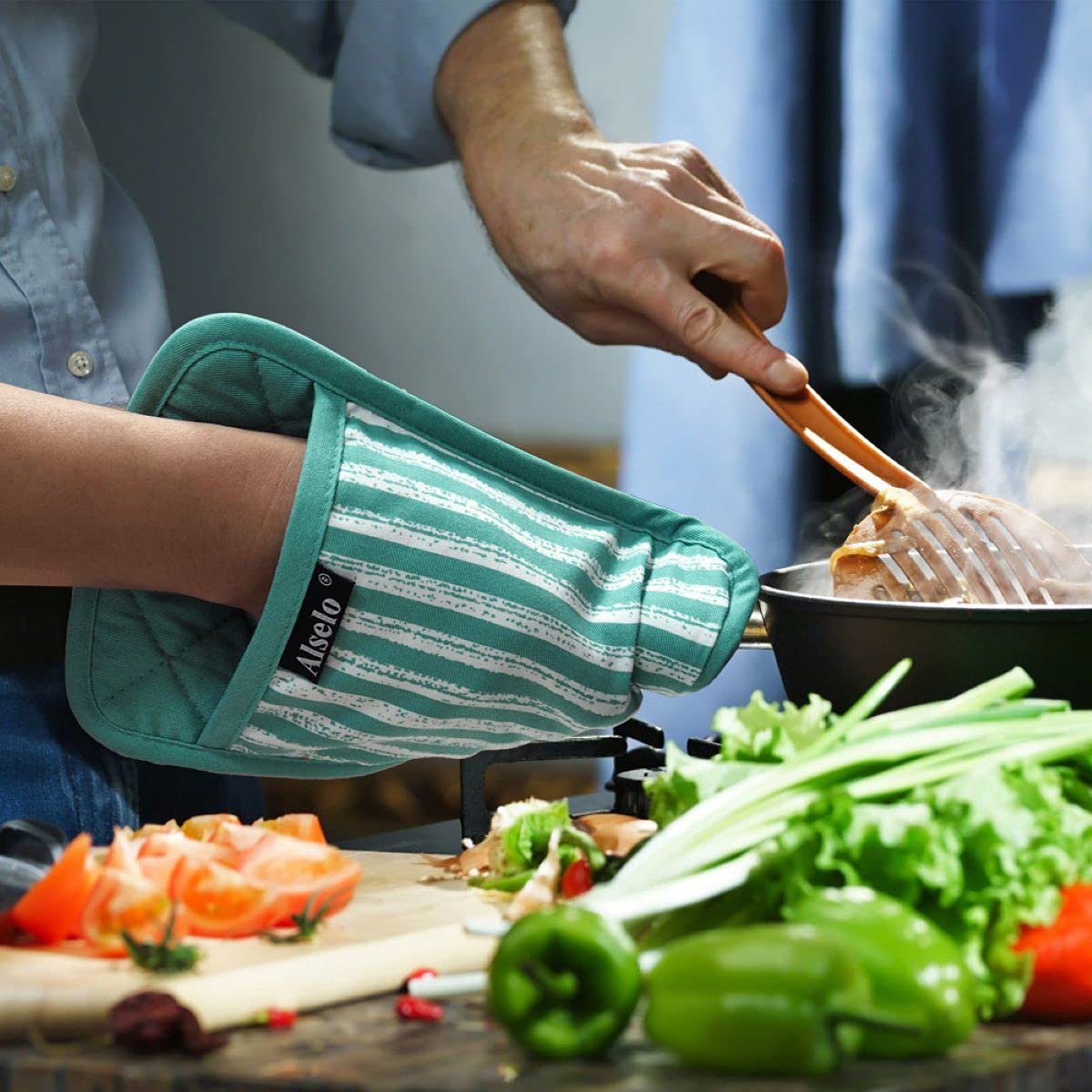 Heat Resistant Silicone Pot Holders Set of 3 - Non-Slip Oven Mitts with Pockets for Cooking, Baking & BBQ - Perfect for Kitchen, Grilling & Hot Dish Handling