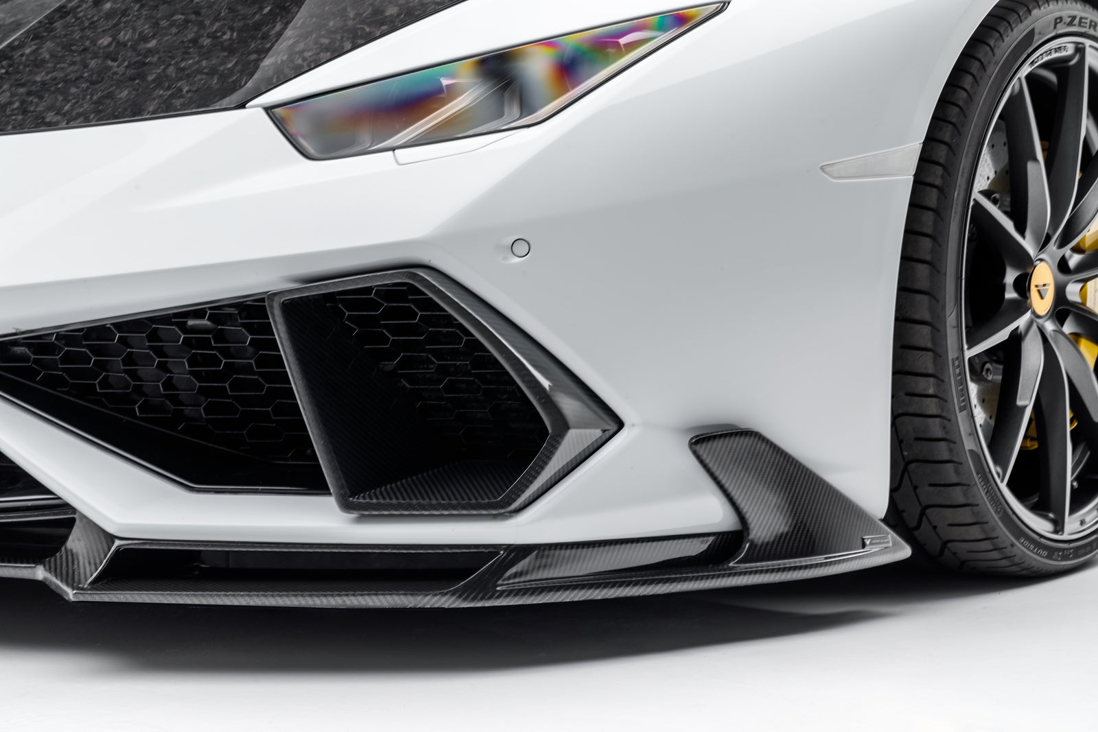 Lamborghini Huracan 610-4 Mondiale Edizione Aero Program - High-Performance Sports Car for Racing & Luxury Driving Experience