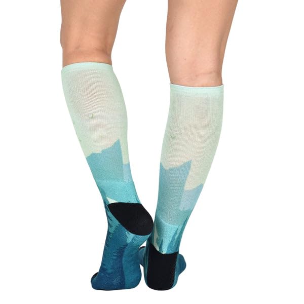 CoolMax Breathable Evergreen Pattern Crew Socks for Men & Women - Nature Collection - Perfect for Hiking, Running & Outdoor Activities