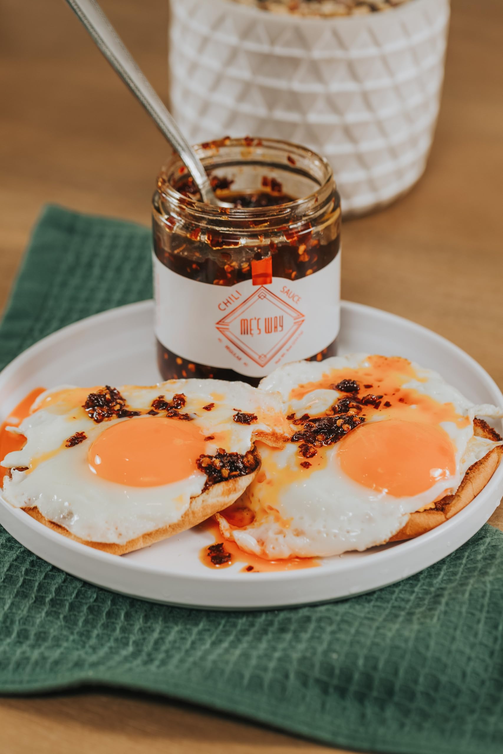 Authentic Vietnamese Chili Sauce - Handmade Garlic Chili Paste with Perfect Spice, Sweet & Savory Balance - Vegan, Gluten-Free (16oz, Pack of 2) - Ideal for Stir-Fries, Noodles, Grilled Meats & Asian Dishes
