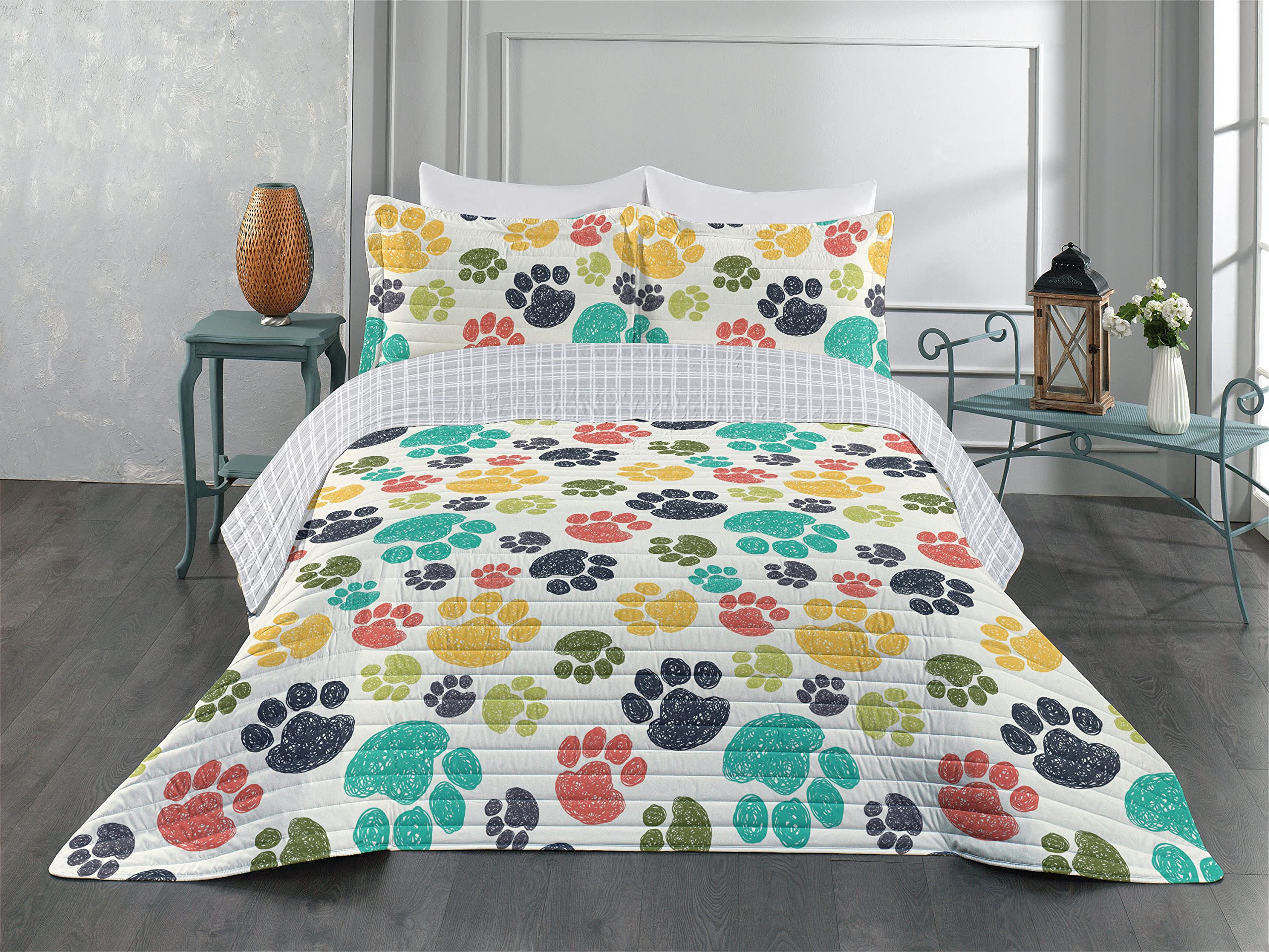 Ambesonne Reversible King Size Dog Lover Bedspread Set with Pillow Shams - Hand Drawn Paw Print Doodles & Circular Animal Patterns in Ivory Multicolor - Microfiber Comforter for Pet Lovers' Bedroom Decor