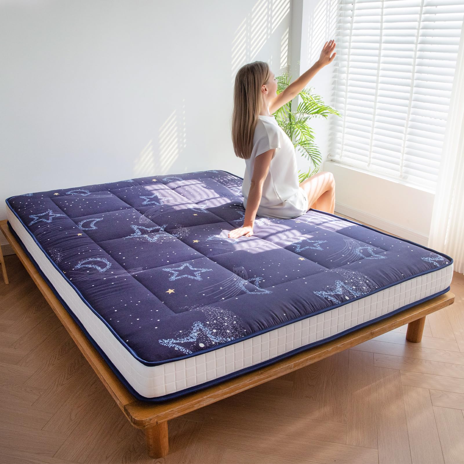 MAXYOYO 6-Inch Extra Thick Futon Mattress - Japanese Floor Mattress with Moon Star Pattern, Tatami Style Sleeping Pad for Guest Bed, Dorm Room, Camping & Home Decor