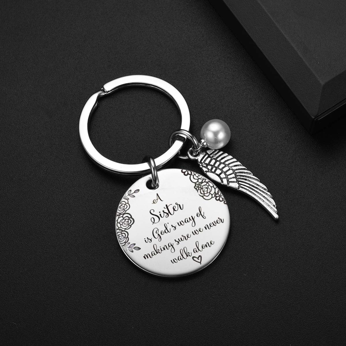 UOIPENGYI Sister Keychain - Best Friend Gift for Sisters, Inspirational Quote 'A Sister is God's Way of Making Sure We Never Walk Alone' - Perfect for Birthdays, Christmas & Everyday Carry
