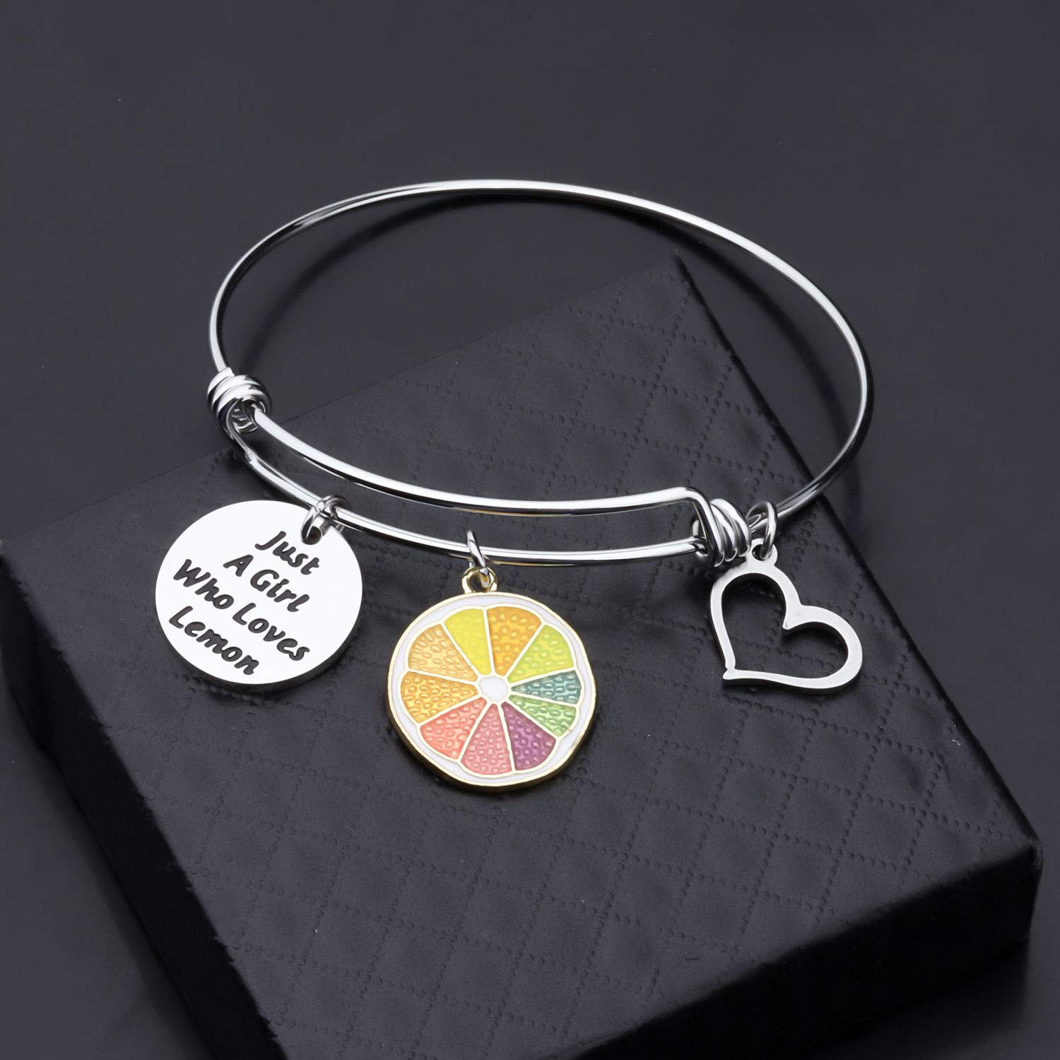 WSNANG Lemon Bracelet - Cute Fruit Lemon Jewelry Gift for Lemon Lovers - Perfect for Summer Outfits, Birthday Presents & Lemon-Themed Parties