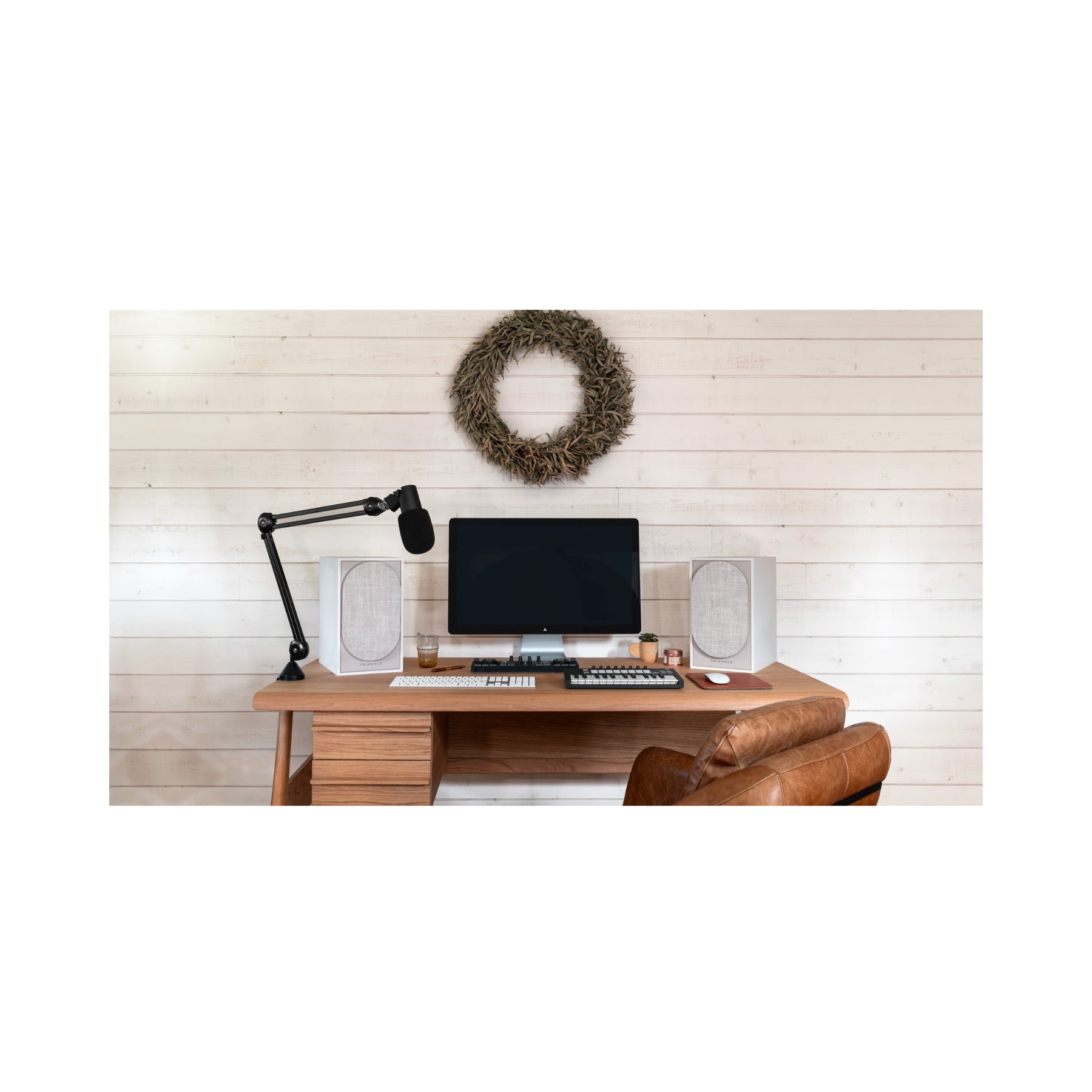 Triangle Borea BR02 Wireless Bookshelf Speakers - Bluetooth & ARC Connectivity for Home Theater, Gaming & Music Streaming