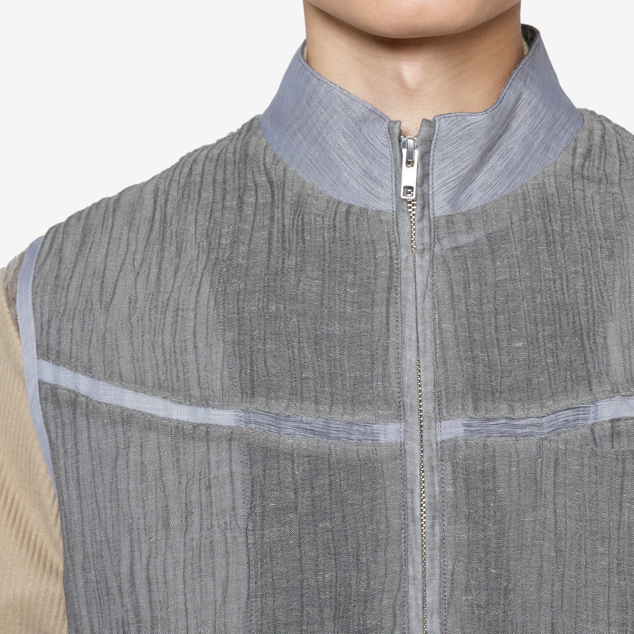 Ep.5 01 Men's Casual Vest in Gray - Lightweight Layering for Outdoor Activities & Streetwear Fashion