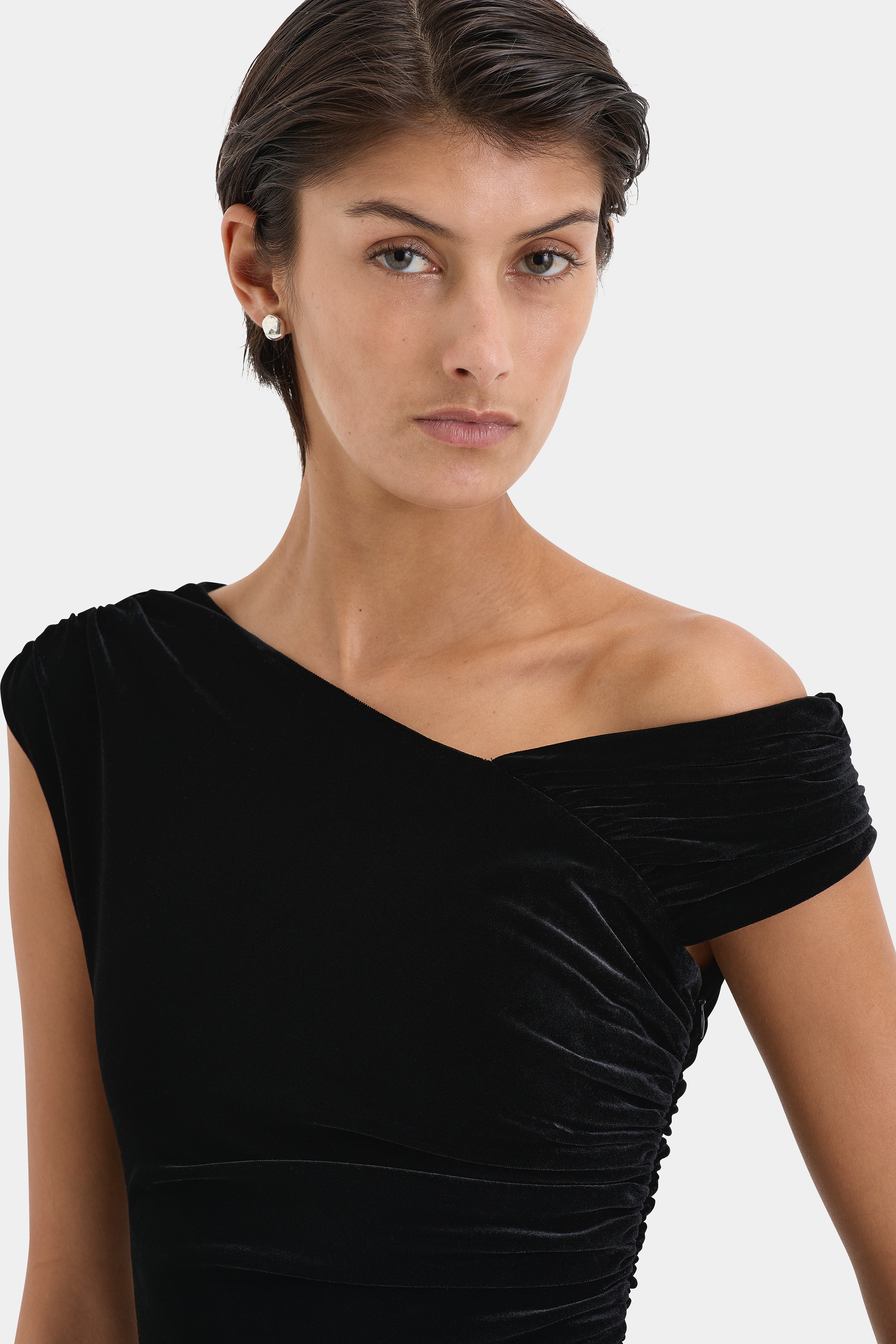 Ettore Black Gown - Elegant Formal Dress for Evening Parties, Prom, and Special Occasions