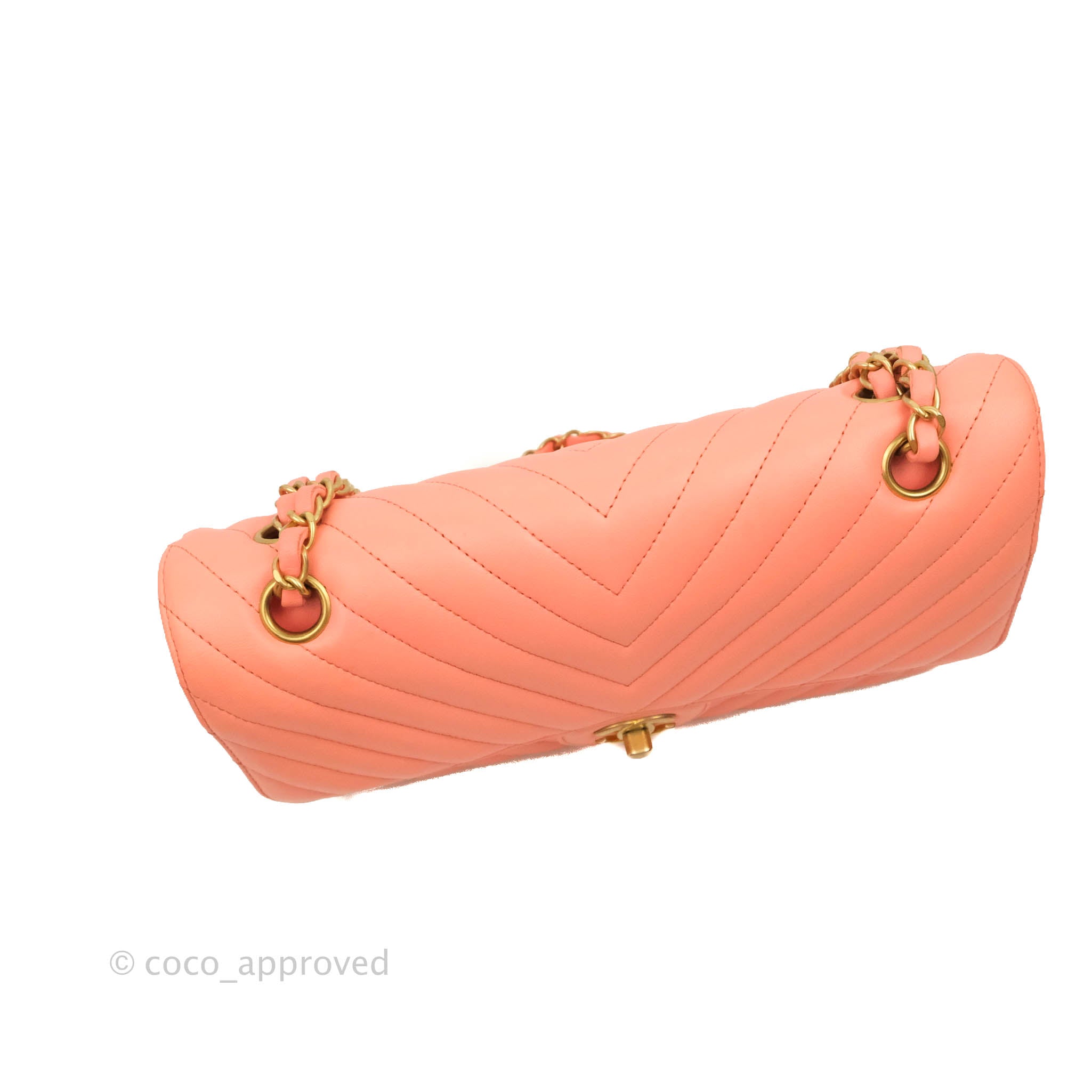 Chanel Classic M/L Medium Chevron Double Flap Bag in Coral Pink Lambskin with Aged Gold Hardware - Luxury Shoulder Bag for Women, Perfect for Parties, Weddings & Special Occasions