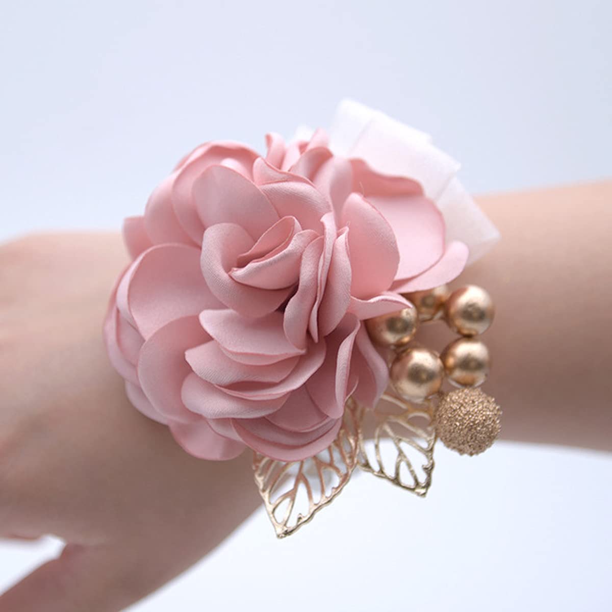 Snadulor 1Pcs Artificial Flower Wrist Corsage Bracelet for Bride & Bridesmaids - Champagne Pink Wedding Accessory for Bridal Shower, Anniversary & Party - Perfect for Wedding Bouquet Alternatives & Photo Props