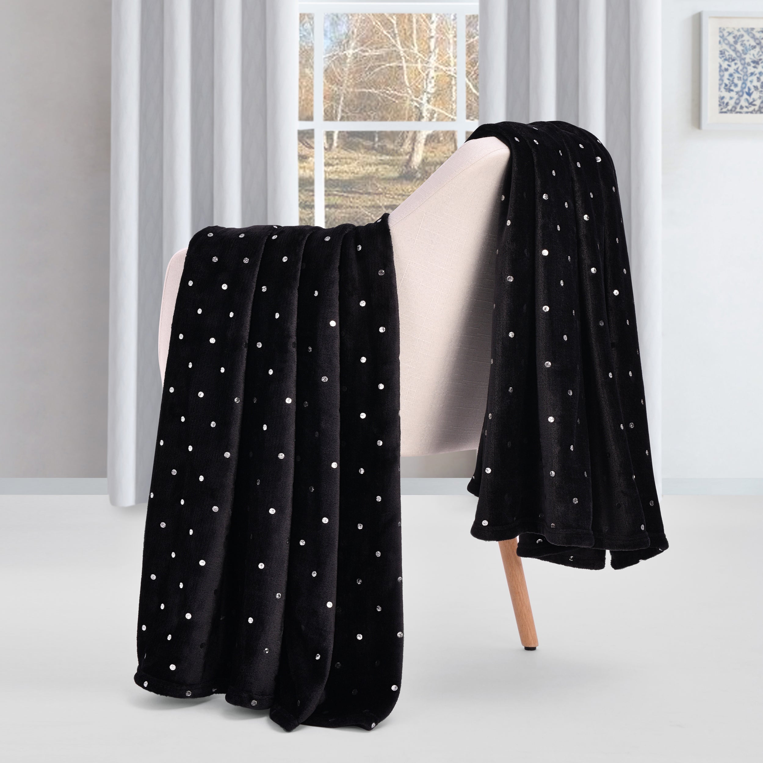 CozySoft Fleece Plush Blanket - Medium Weight, Ultra Soft & Fluffy - Perfect for Sofa, Bed, Couch & Home Decor - Warm Throw Blanket for Winter, Gifts & Cozy Nights