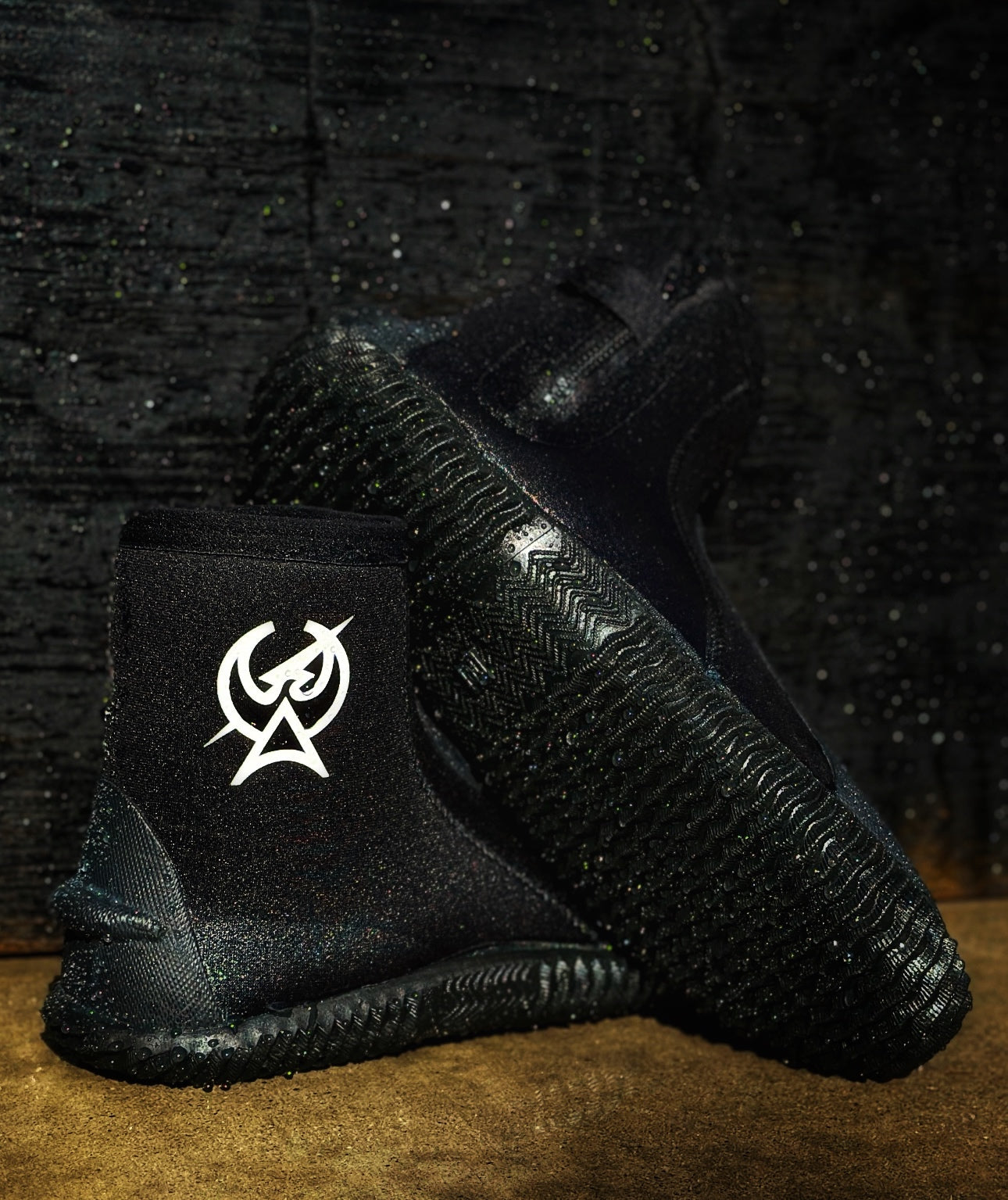 ATACLETE 3mm Neoprene Dive Boots for Men & Women - Warm Waterproof Scuba Diving Shoes with Non-Slip Sole - Perfect for Snorkeling, Surfing, Kayaking and Water Sports
