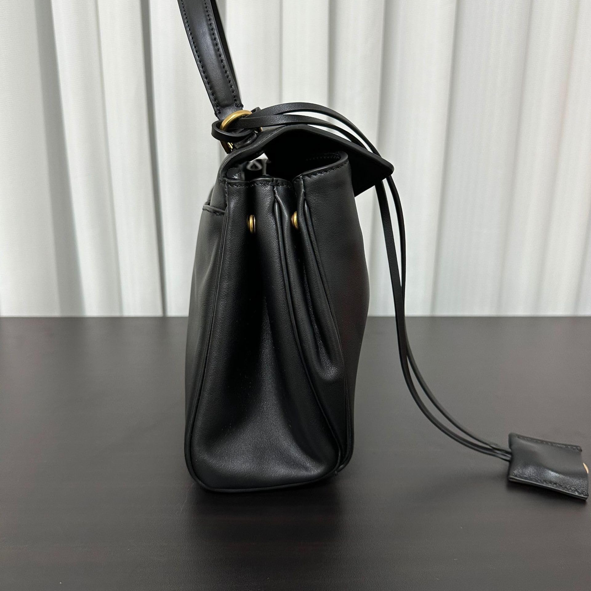 2024 New Women's Genuine Leather Black Tote Bag - Large Capacity 2-in-1 Shoulder & Crossbody Handbag for Work, Travel & Everyday Use