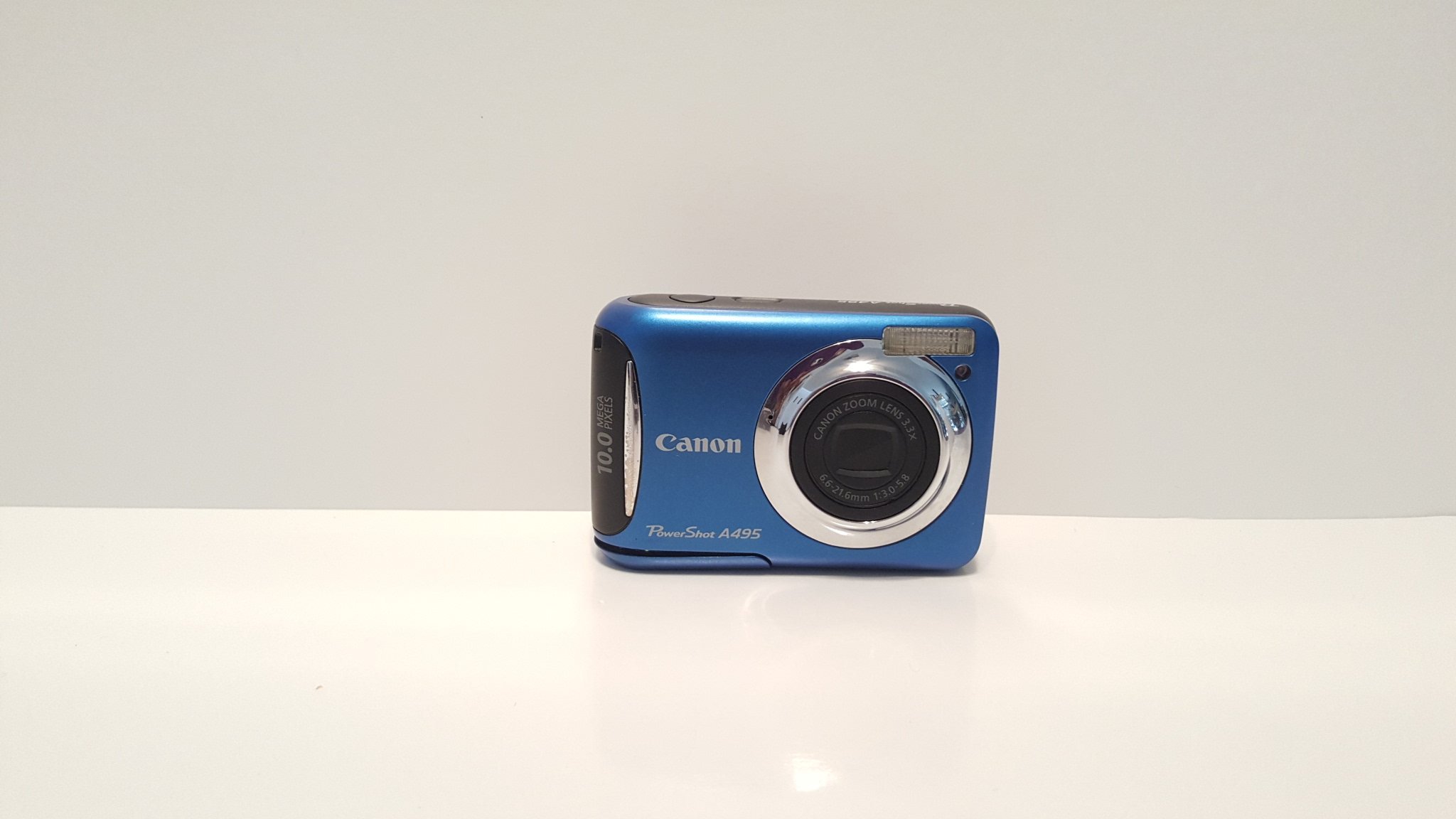 Canon PowerShot A495 10MP Digital Camera with 3.3x Optical Zoom, 2.5