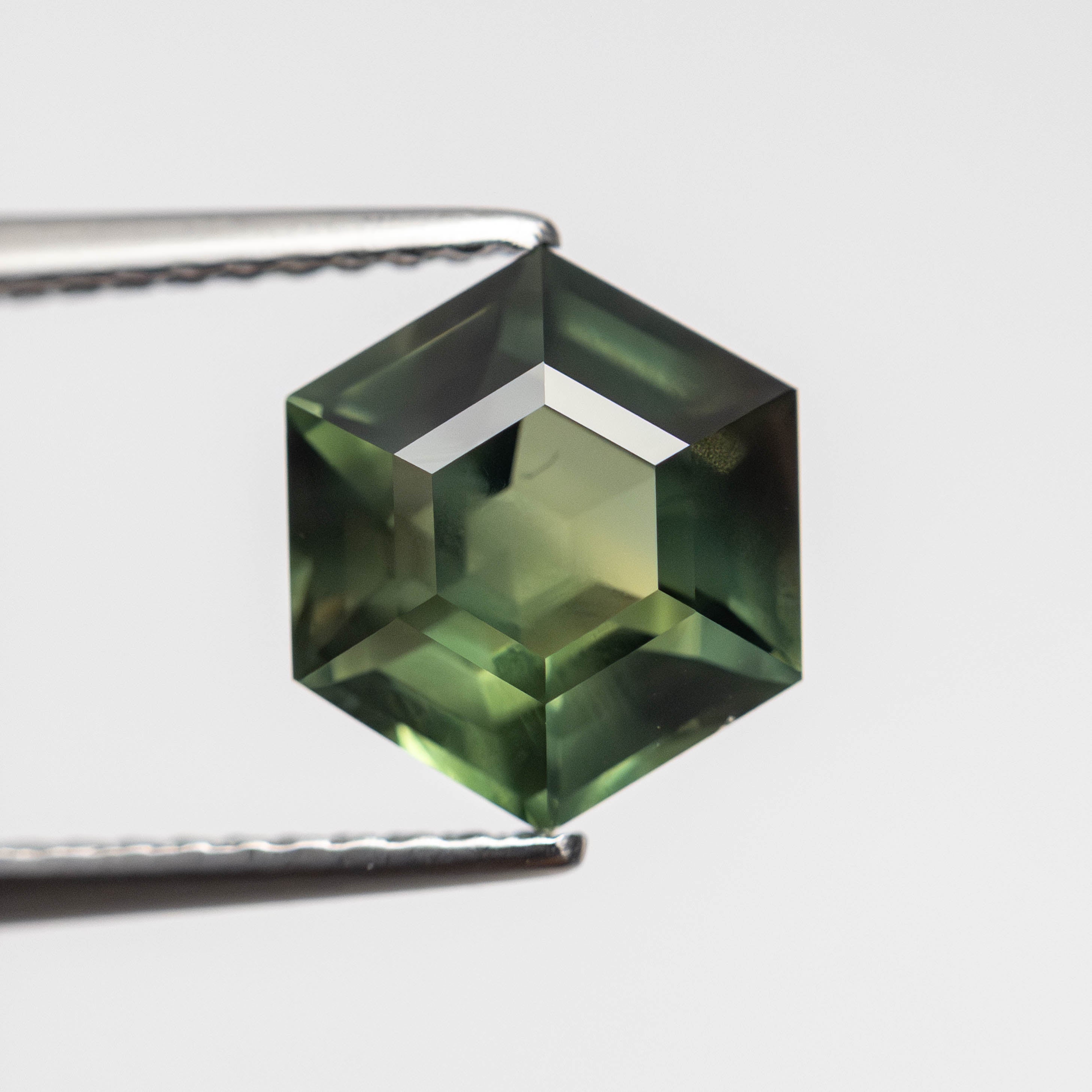 2.55ct Natural Hexagon Step Cut Blue Sapphire Gemstone - 8.73x7.60x5.00mm for Engagement Rings & Fine Jewelry