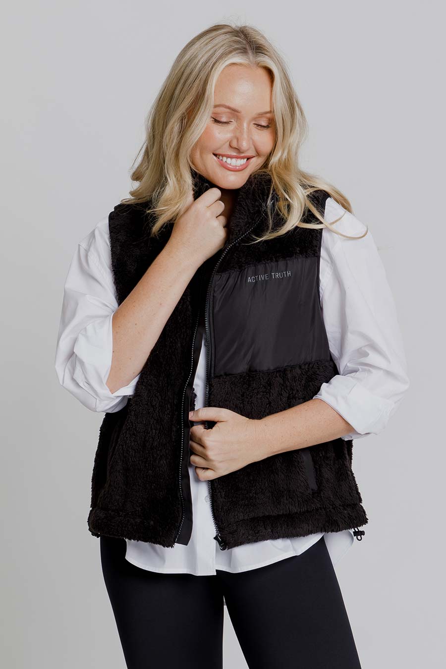 Tech Teddy Vest - Soft & Warm Fleece Vest for Men & Women - Cozy Winter Layering for Outdoor Activities & Casual Wear