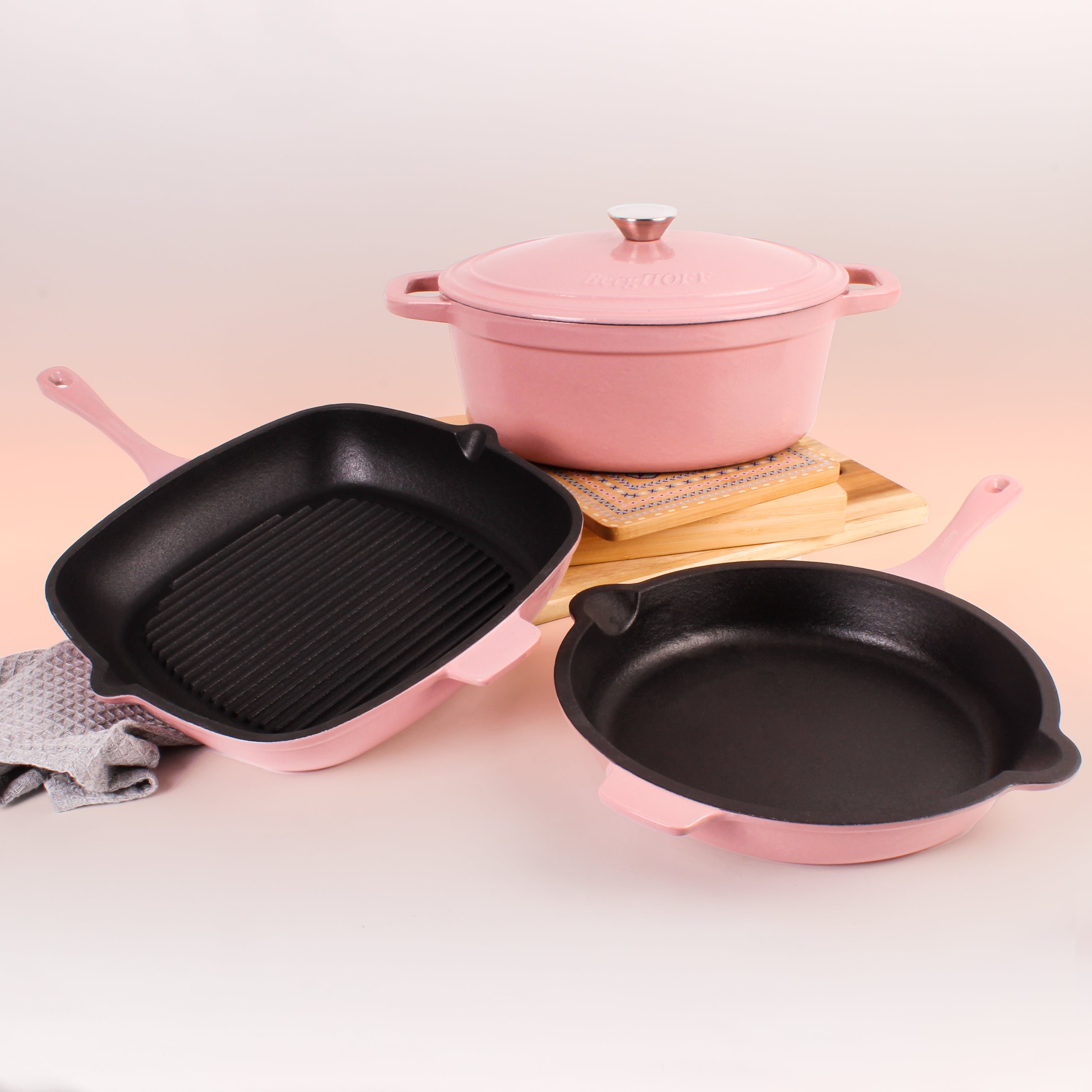 BergHOFF Neo 4-Piece Cast Iron Cookware Set - Grill Pan, Fry Pan & Oval Dutch Oven, Pink | Durable Non-Stick Kitchenware for Grilling, Frying & Braising | Perfect for Home Cooking, Camping & Outdoor BBQ