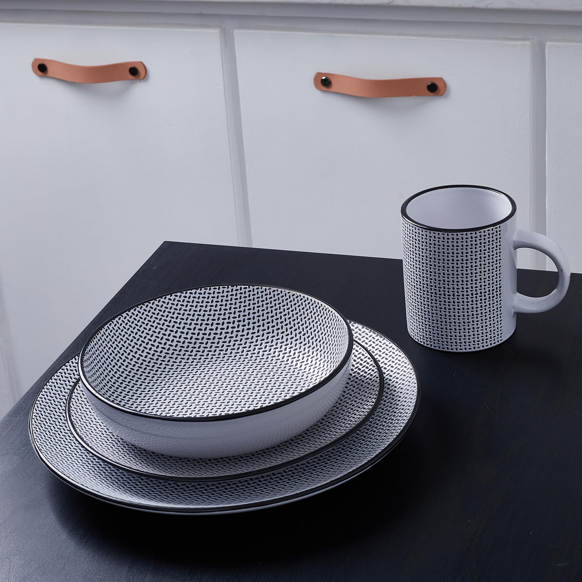 Stone Lain Daisy Stoneware 32-Piece Round Dinnerware Set - White and Black Floral Design for Everyday Dining & Entertaining | Durable Porcelain Plates, Bowls & Mugs | Dishwasher & Microwave Safe