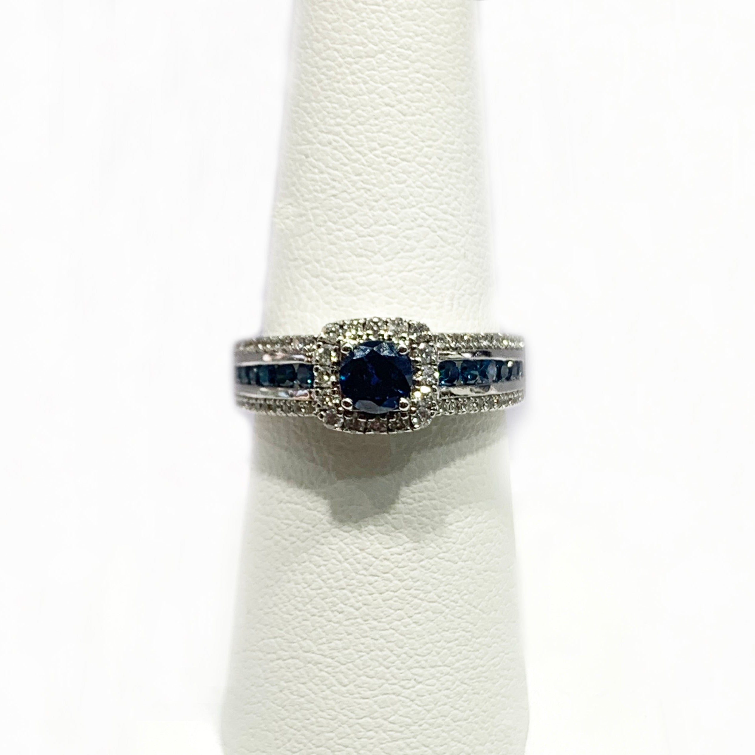 14K White Gold Blue Diamond Ring for Women - Elegant Solitaire Engagement & Wedding Band - Perfect for Proposals, Anniversaries, and Special Occasions