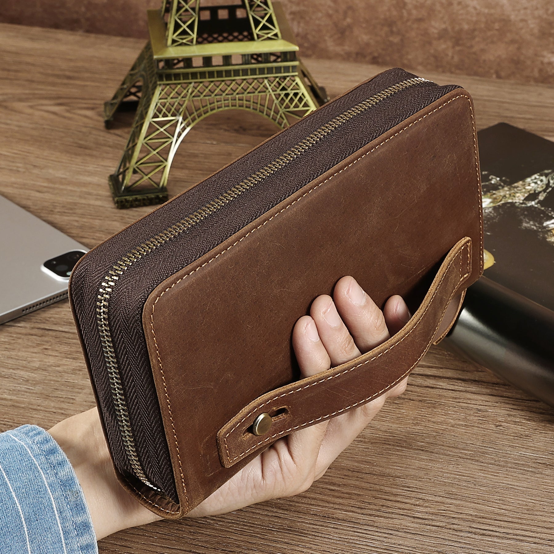 Men's RFID Blocking Slim Wallet - Secure & Compact Leather Card Holder for Credit Cards & Cash - Perfect for Travel, Business & Everyday Use