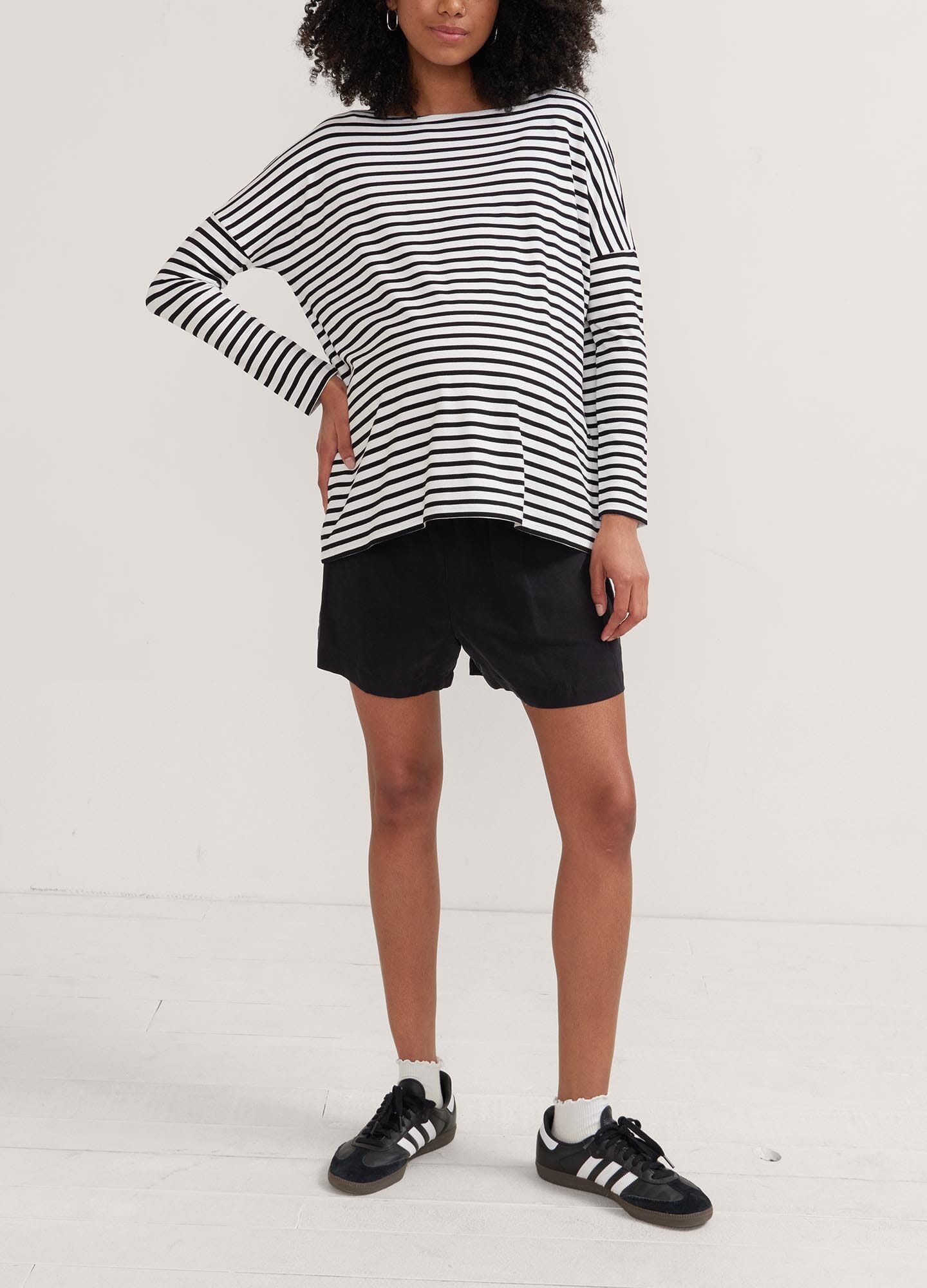 Premium Soft Cotton Long Sleeve T-Shirt for Men & Women - Comfortable Casual Wear for Everyday, Work & Layering | Breathable & Stylish Basic Tee