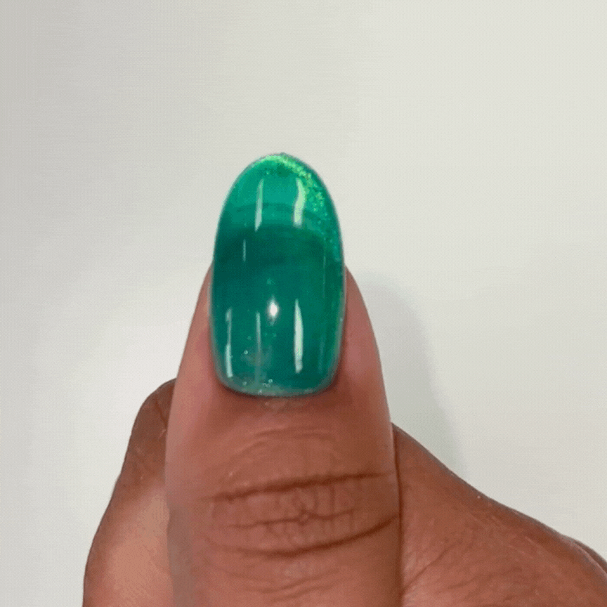 Kokoist Water Magnet WM 32 Emerald Water - Premium Nail Art Gel Polish for Salon & Home Manicures | Long-Lasting Shine & Vibrant Color | Perfect for Special Occasions & Everyday Wear