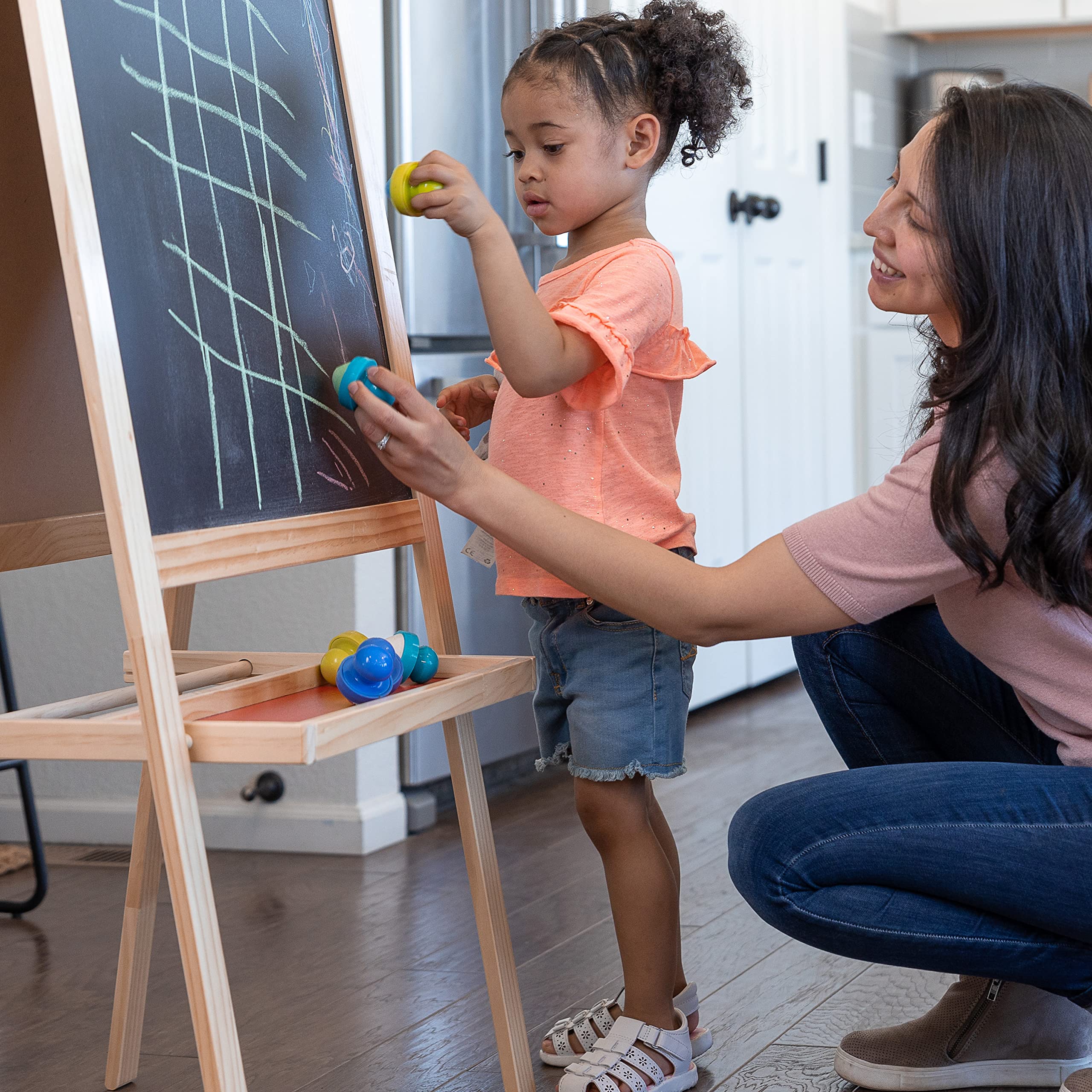 READY 2 LEARN Non-Toxic Easy Grip Chalk Refills - 6 Vibrant Colors for Toddlers 18 Months+ | Sidewalk Drawing & Outdoor Play | Compatible with Chalk Handles (Sold Separately)