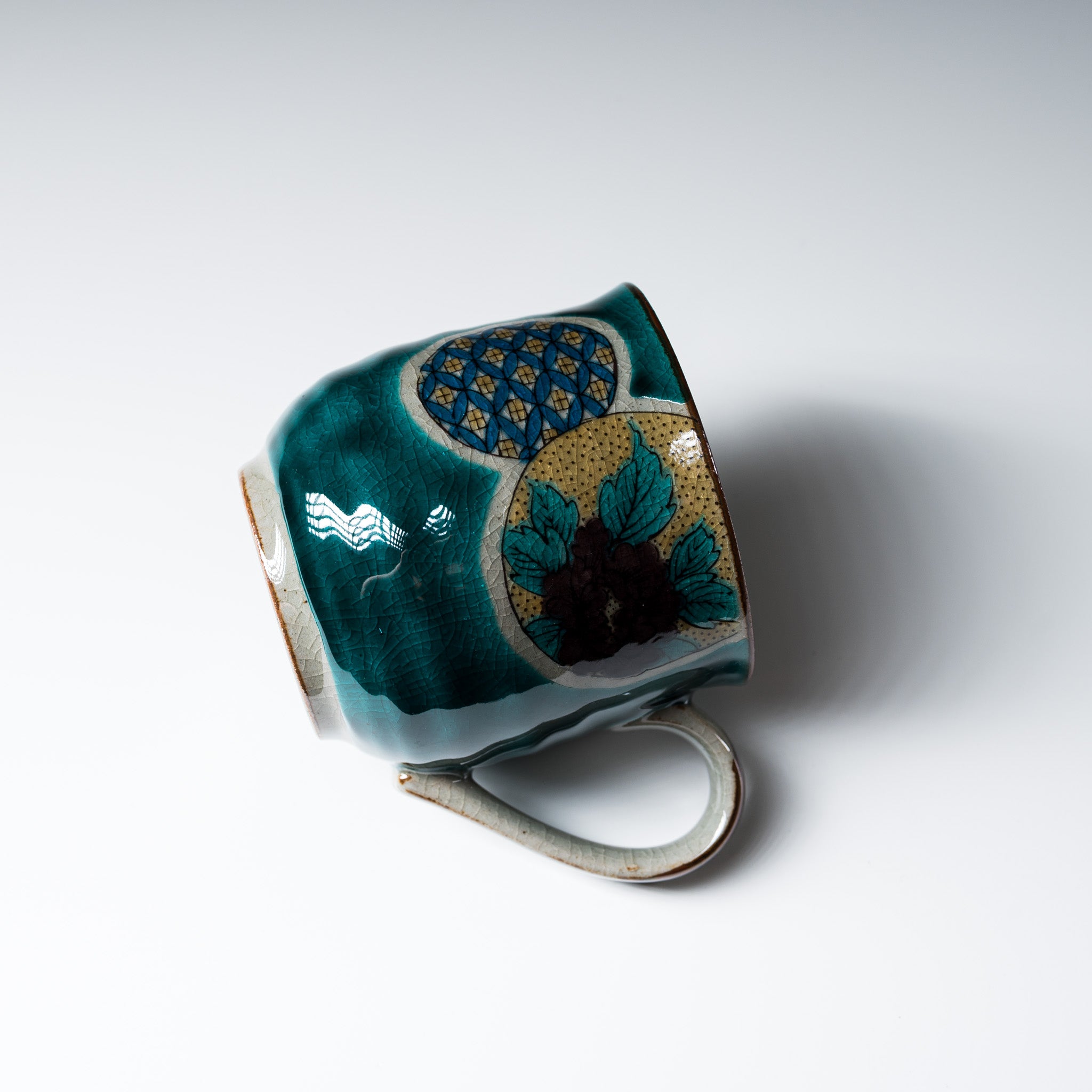 Authentic Japanese Kutani Ware Mug Cup - Yoshidaya Handcrafted Ceramic Tea & Coffee Cup | Perfect for Home, Office & Gift Giving