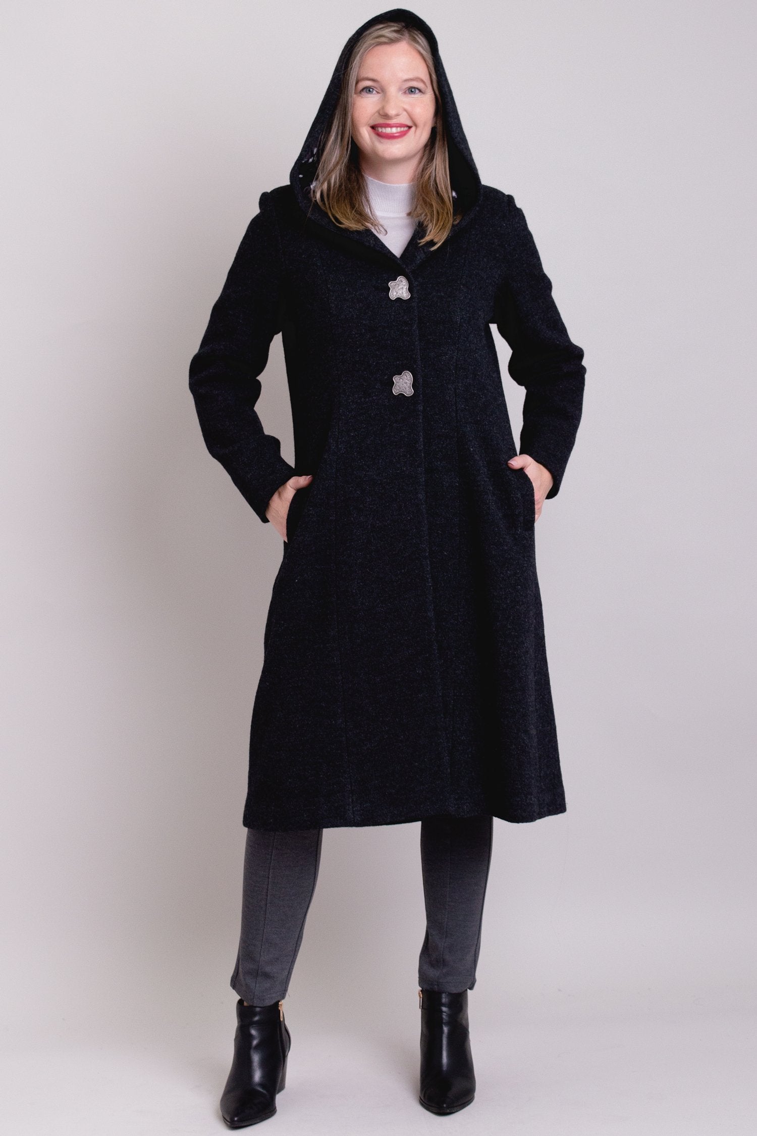 Premium Britt Wool Coat in Charcoal - Warm & Stylish Winter Outerwear for Men & Women - Perfect for Office, Travel & Formal Occasions