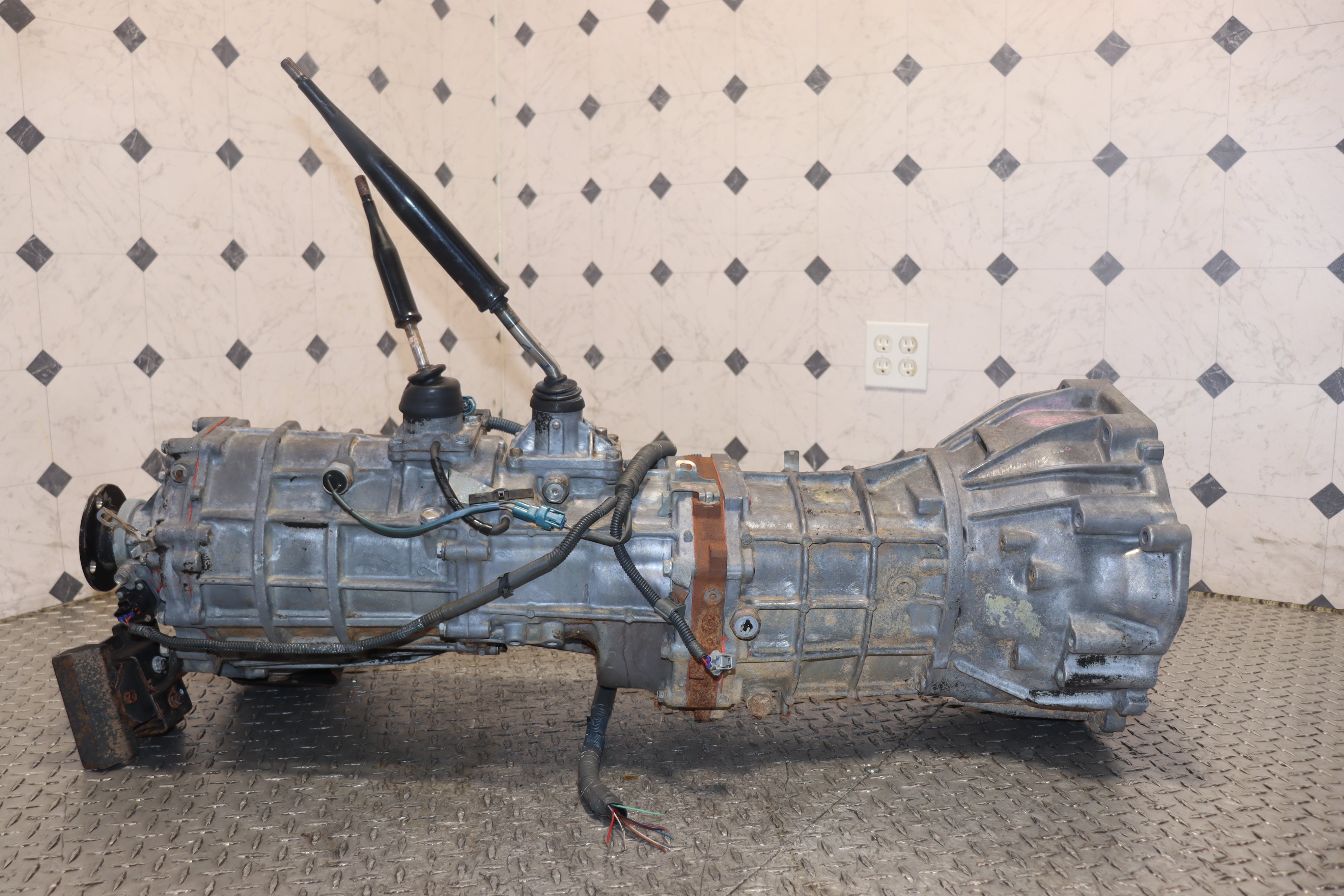 JDM 5VZ-FE 5-Speed Manual Transmission for 1996-2000 Toyota Tacoma & 4Runner 3.4L V6 AWD - Perfect for Off-Roading & Performance Upgrades