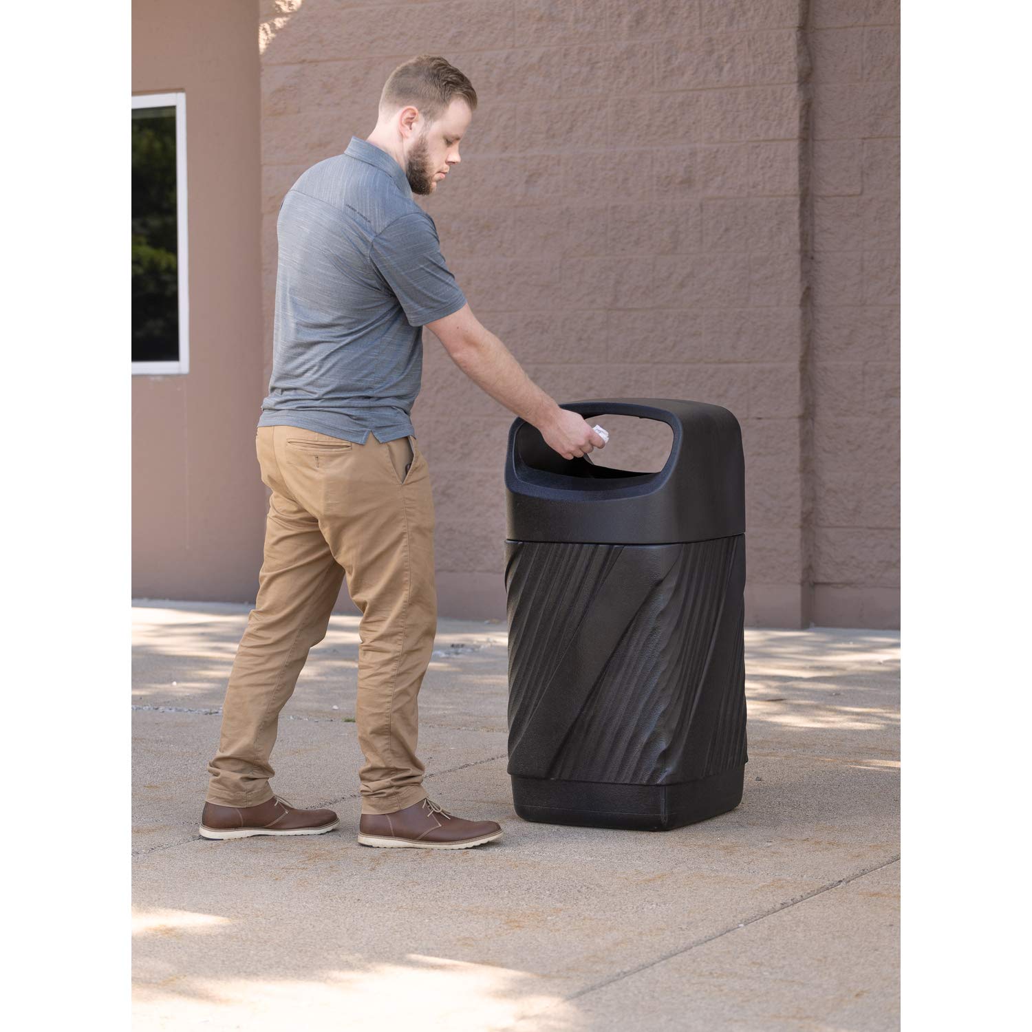 Safco 32-Gallon Twist Trash Can - Heavy Duty Commercial Garbage Bin for Indoor & Outdoor Use - Weather-Resistant Durable Black Trash Container - Perfect for Offices, Restaurants, Schools and Home Use