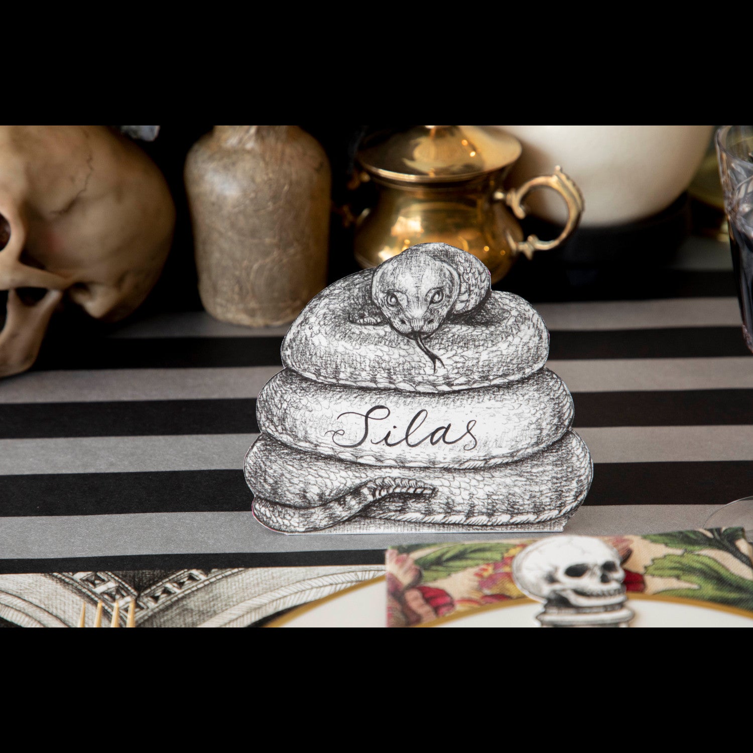 Elegant Coiled Snake Place Card Holders for Wedding & Party Table Decor - Perfect for Halloween, Themed Events & Dinner Parties