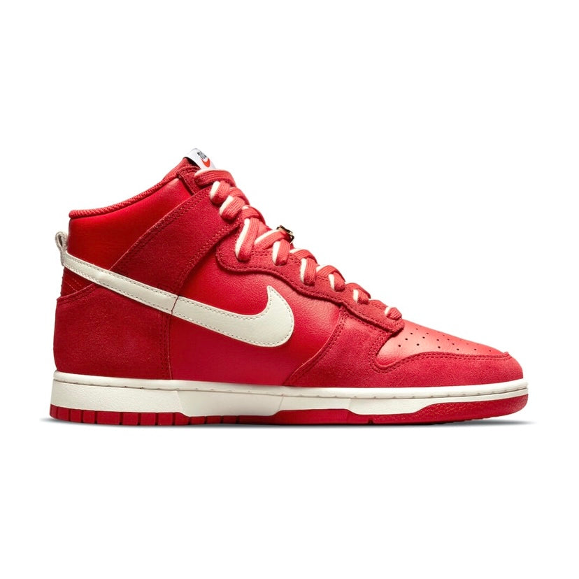 Nike Dunk High First Use Red - Retro Basketball Shoes for Men & Women - Streetwear Sneakers for Casual Wear & Sports