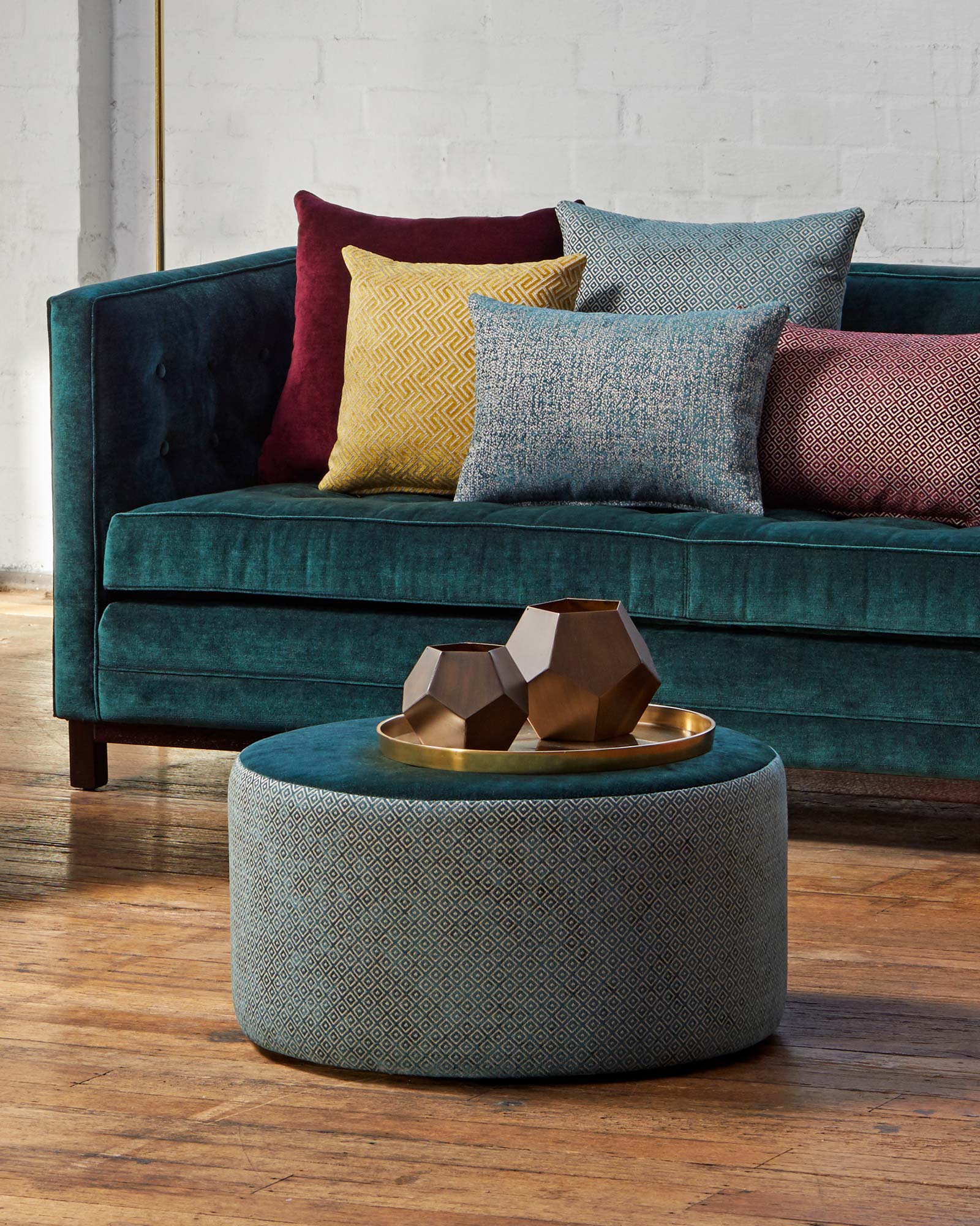 Round Fabric Ottoman Drum Stool 31.5x31.5x15.7 Inches - Soft Footrest Pouf with Storage for Living Room, Bedroom & Nursery - Perfect for Extra Seating and Home Decor