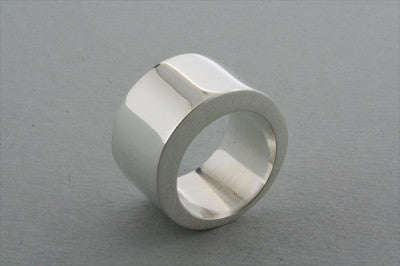 Sterling Silver Hollow Ring - Minimalist & Lightweight Jewelry for Everyday Wear & Special Occasions