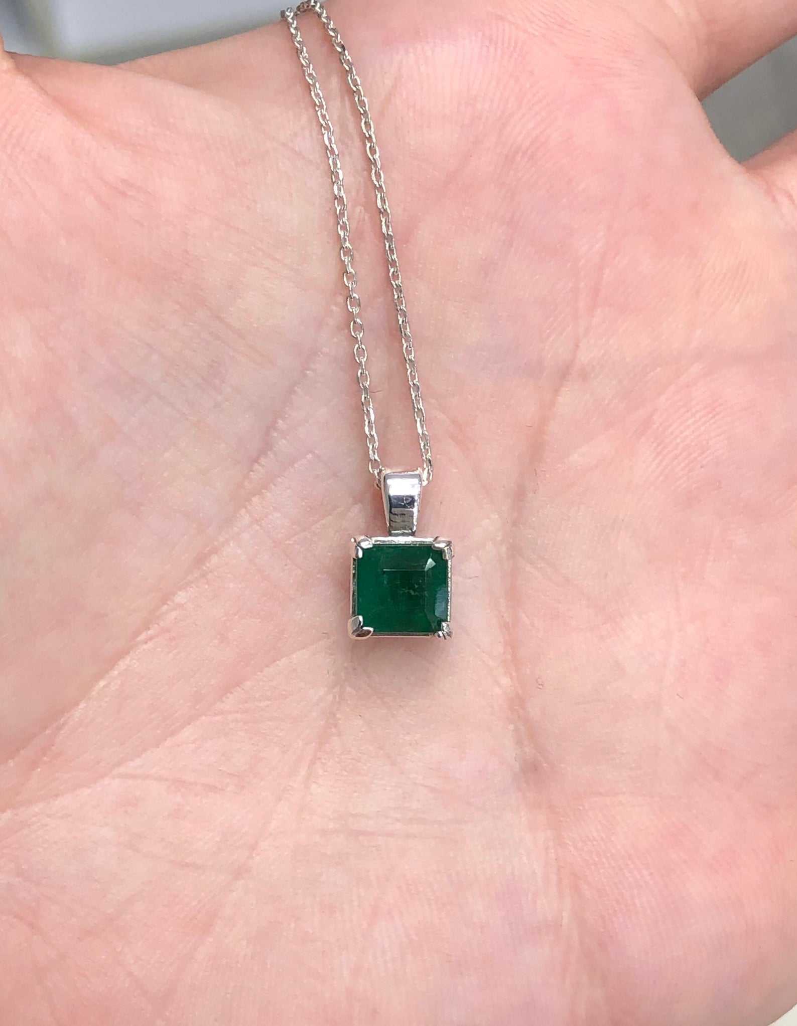 0.90 Carat Natural Emerald Pendant in 925 Sterling Silver - Elegant Jewelry Gift for Women, Birthday, Anniversary & Special Occasions