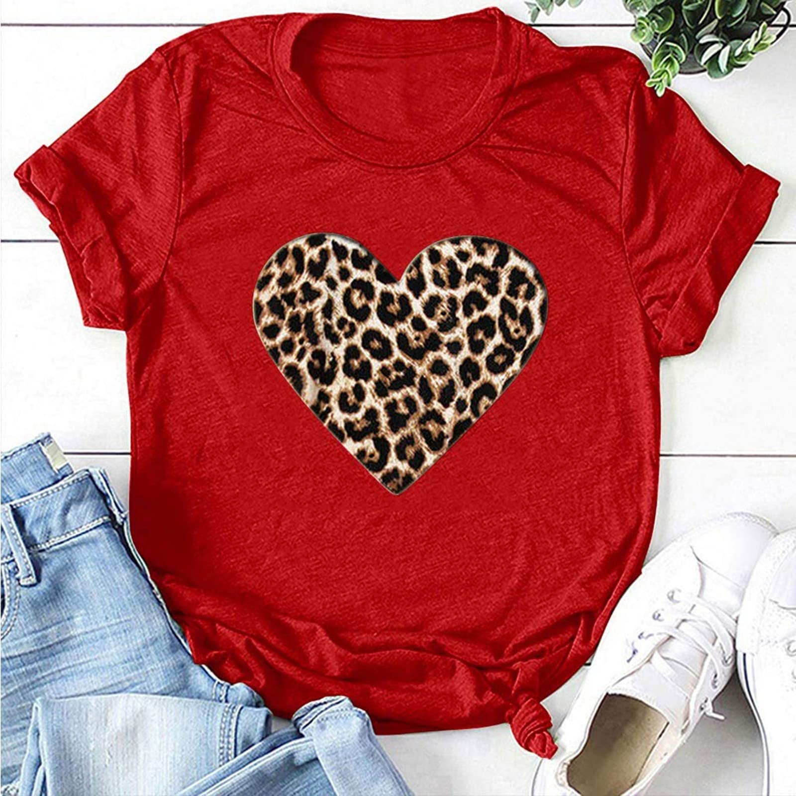 Women's Heart Graphic T-Shirt - Short Sleeve Regular Fit Cute Top for Casual Wear, Funny Gift Idea 2023 | Perfect for Valentine's Day, Date Night & Everyday Outfits