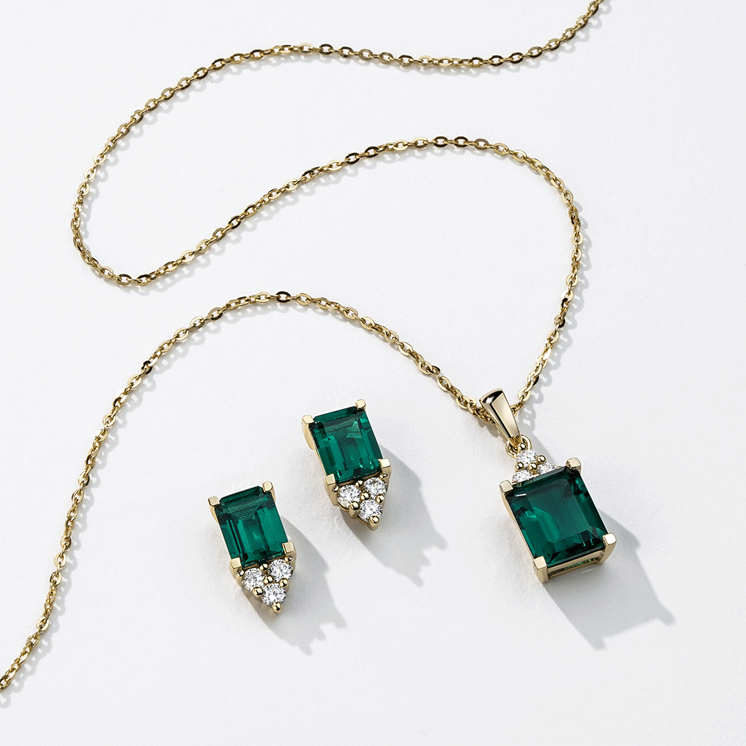 4 CT Emerald Cut Emerald Pendant with Trio Moissanite Diamonds - Elegant Jewelry for Weddings, Anniversaries & Special Occasions