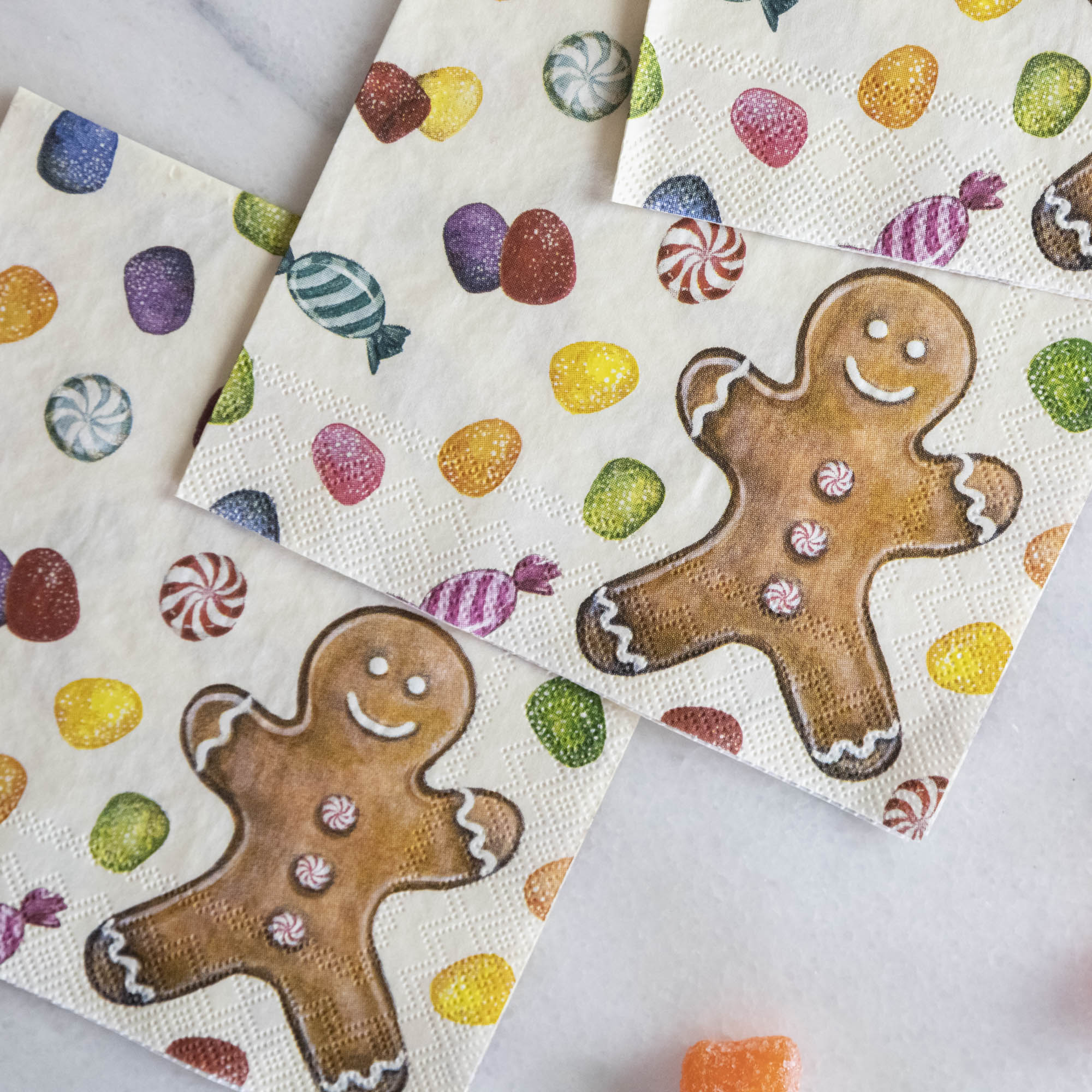 Festive Gingerbread Man Cocktail Napkins - 50 Pack Holiday Party Decorations for Christmas, New Year & Winter Celebrations - Perfect for Drinks, Appetizers & Desserts