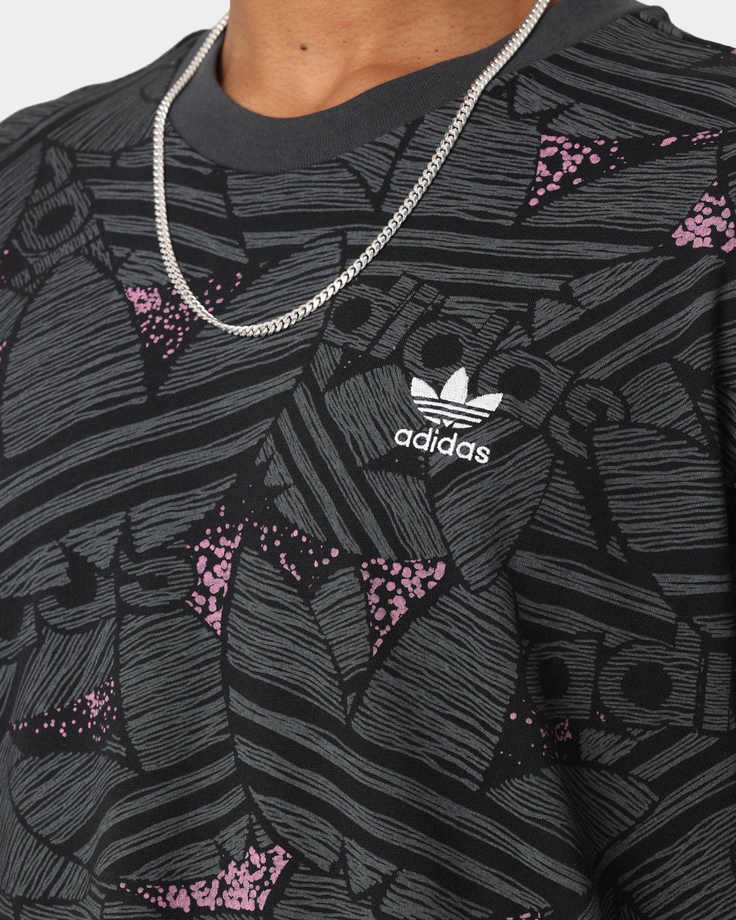 Adidas Trefoil All Over Print T-Shirt for Men & Women - Black/Grey - Size 6 - Casual Streetwear & Gym Wear